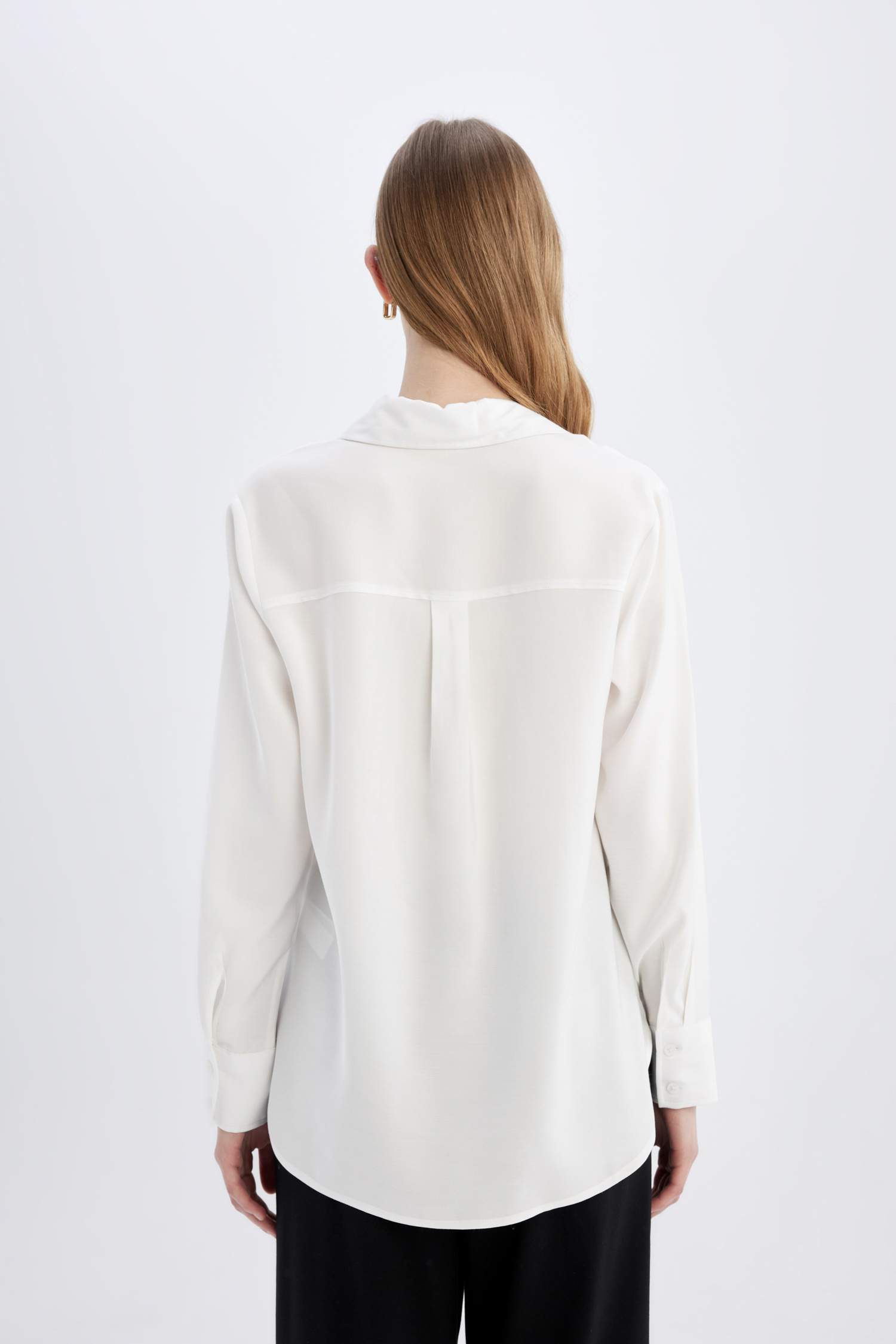 Chemise Coupe Régulière à Col Boutonné Texturé à Manches Longues