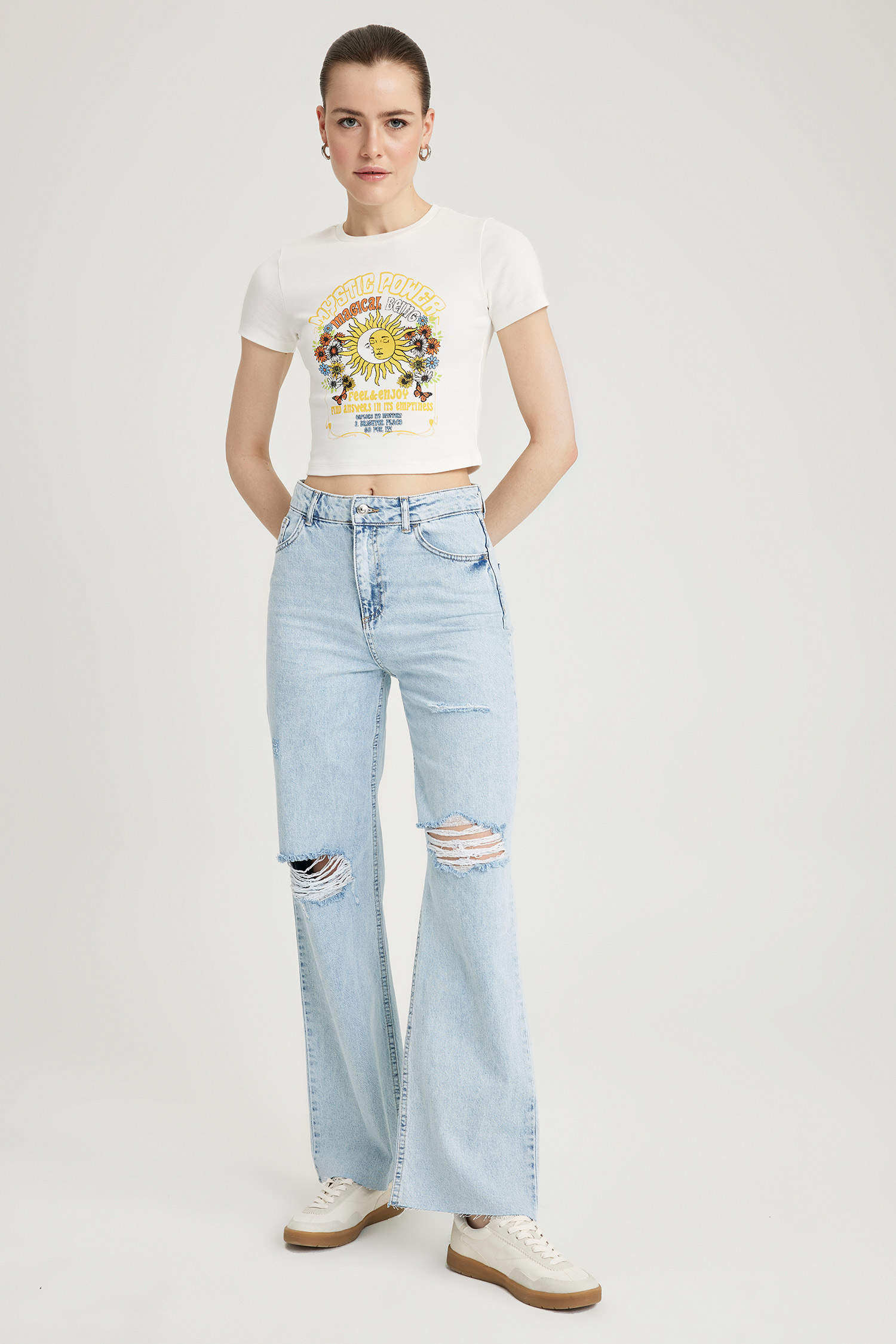 Blue WOMEN 90's Wide Leg Ripped Detailed Cropped Cut-Length Jeans ...