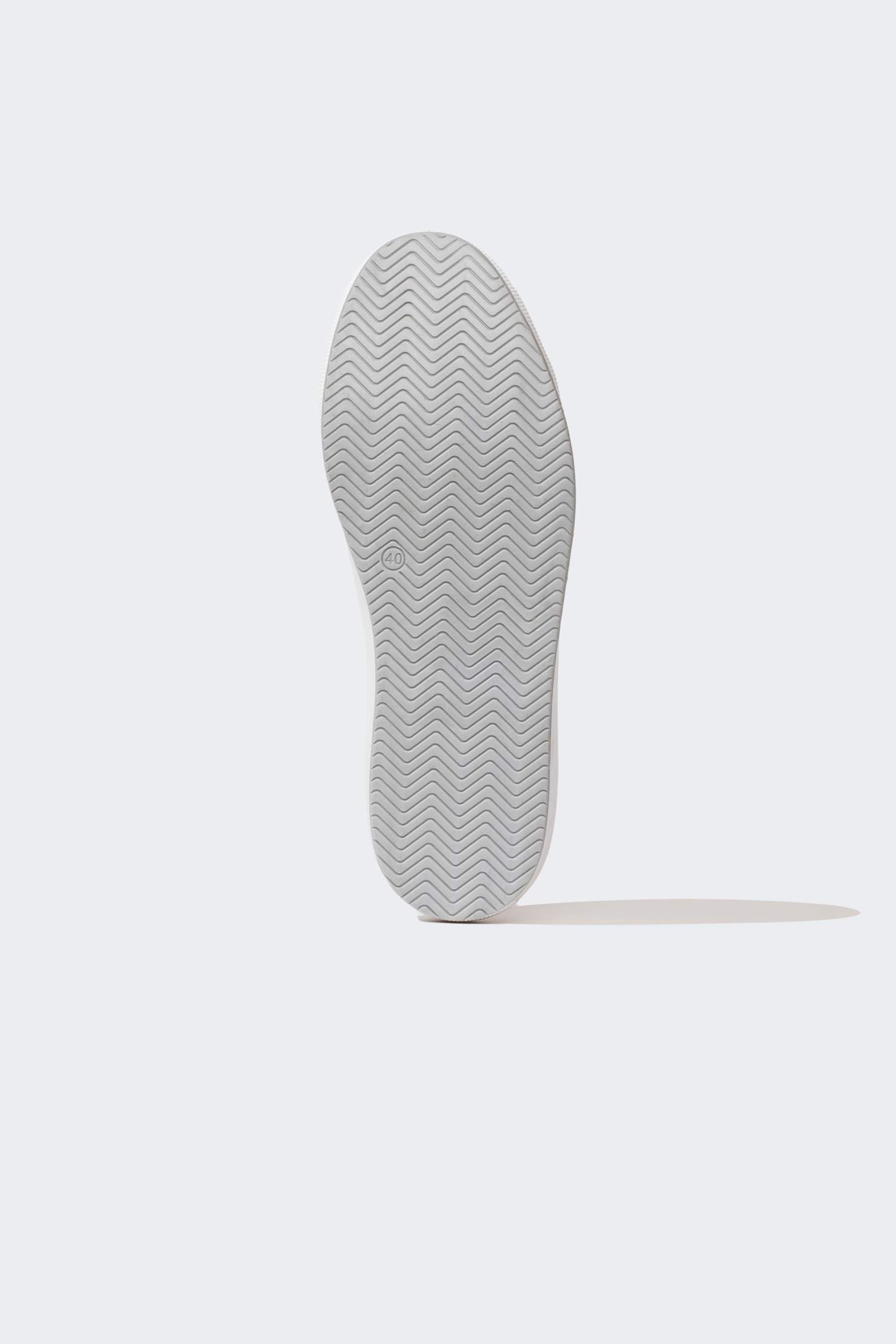 Women Flat Sole Lace-up Faux Leather Sneaker