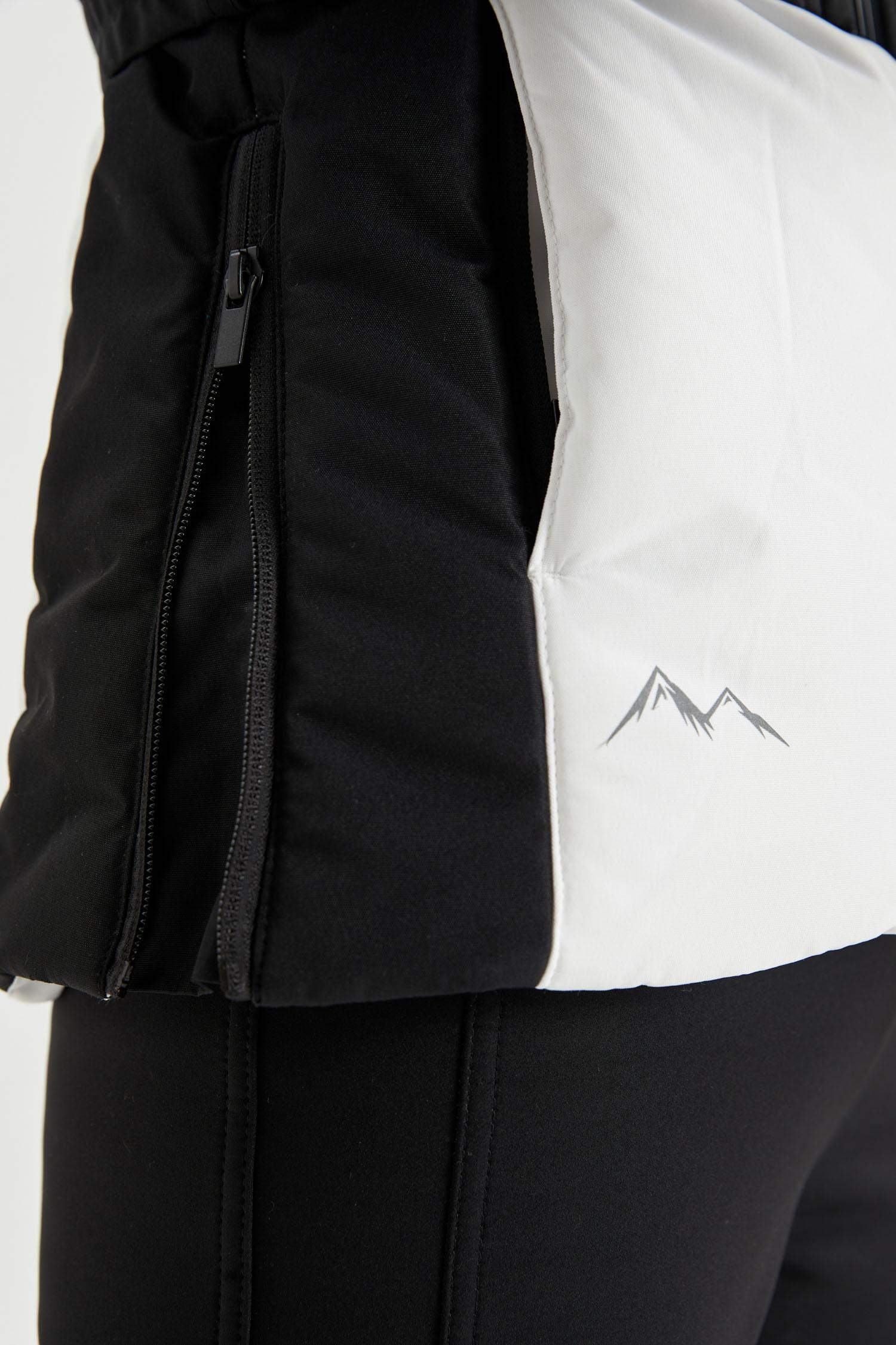 جاكيت ثلج سليم فيت بكابيشون ببطانة صوفية من DeFactoFit