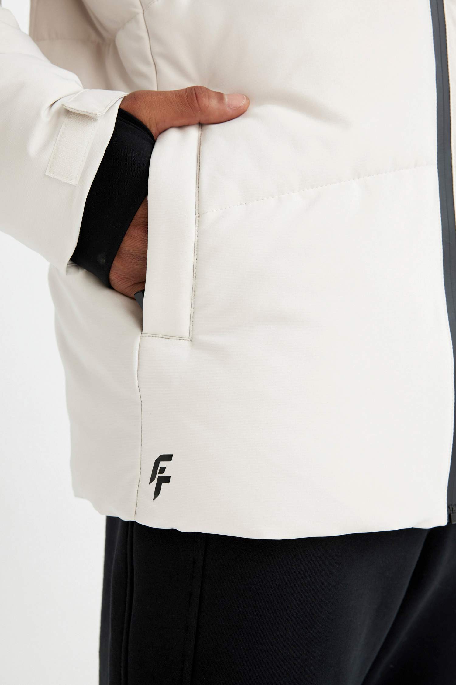 DefactoFit Waterproof Slim Fit Hooded Pocket Puffer Jacket