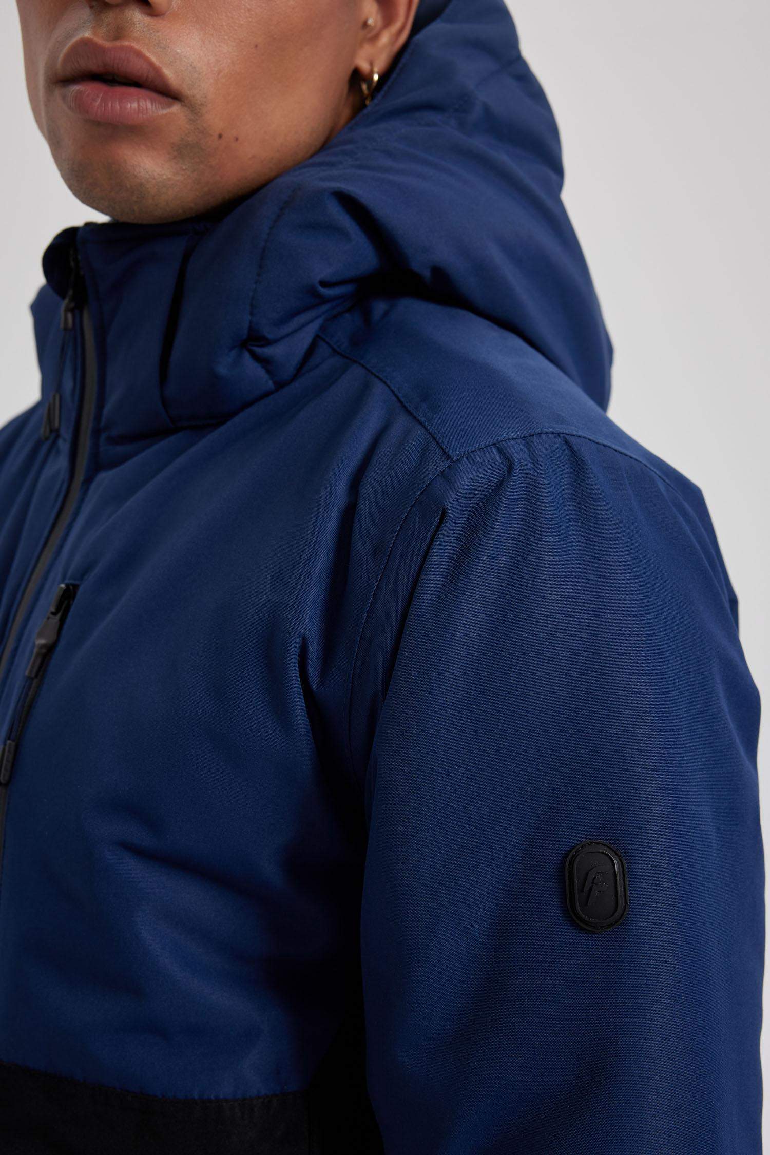 Su İtici Kapüşonlu Kayak Montu Polar Astarlı