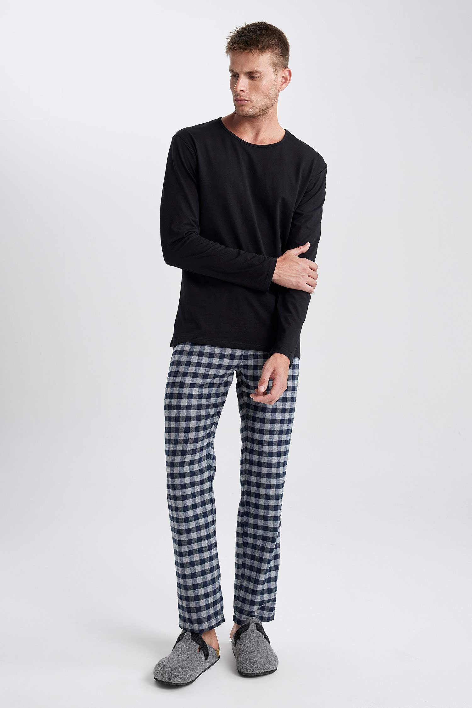 بنطلون بيجاما قصة عادية بجيب