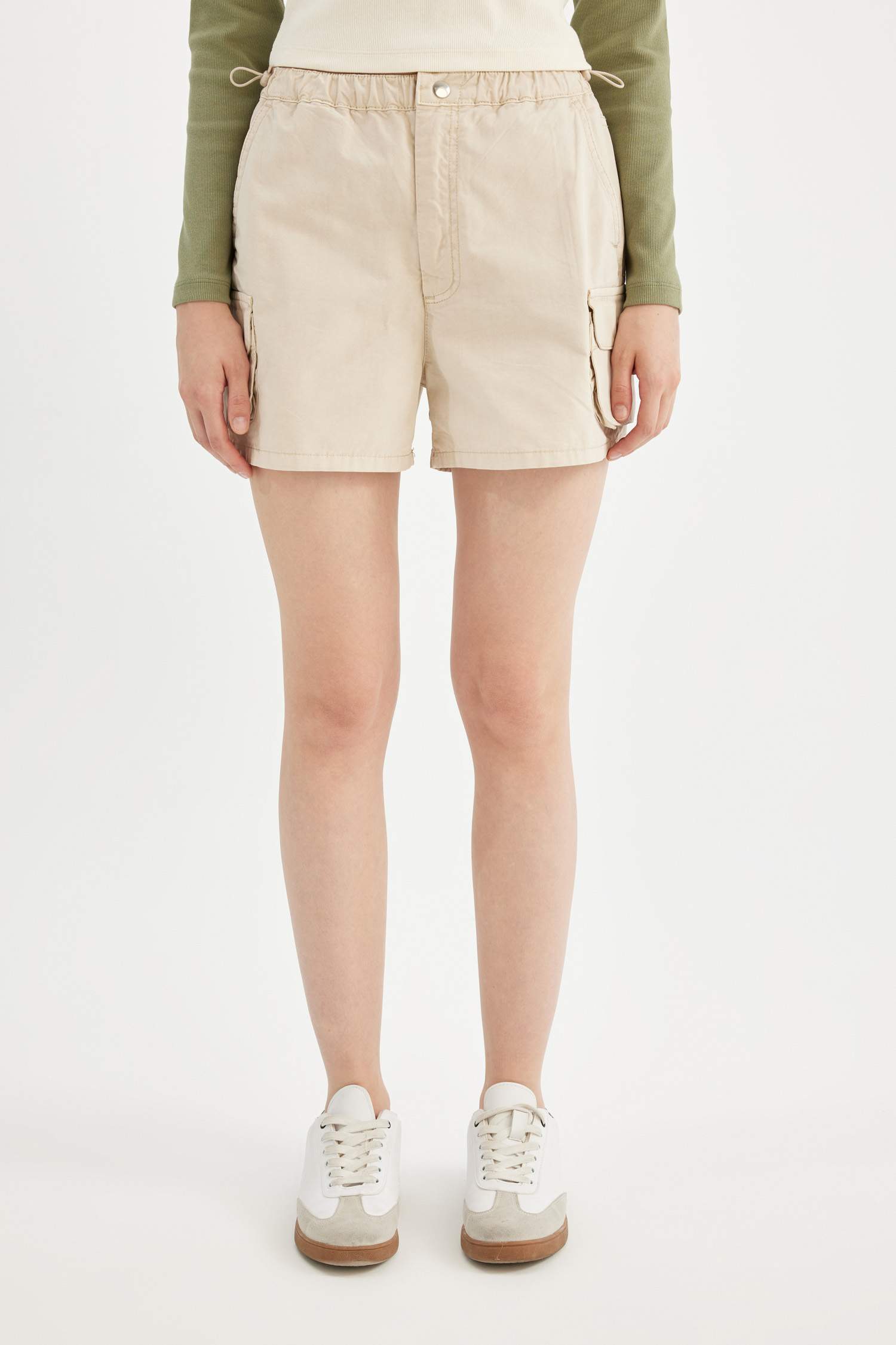 Regular Fit Normal Waist Short Gabardine Shorts