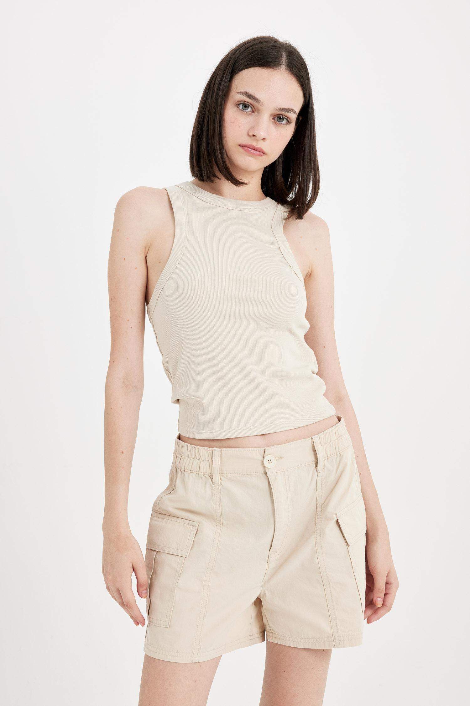 Regular Fit Poplin Normal Waist Short Leg Shorts