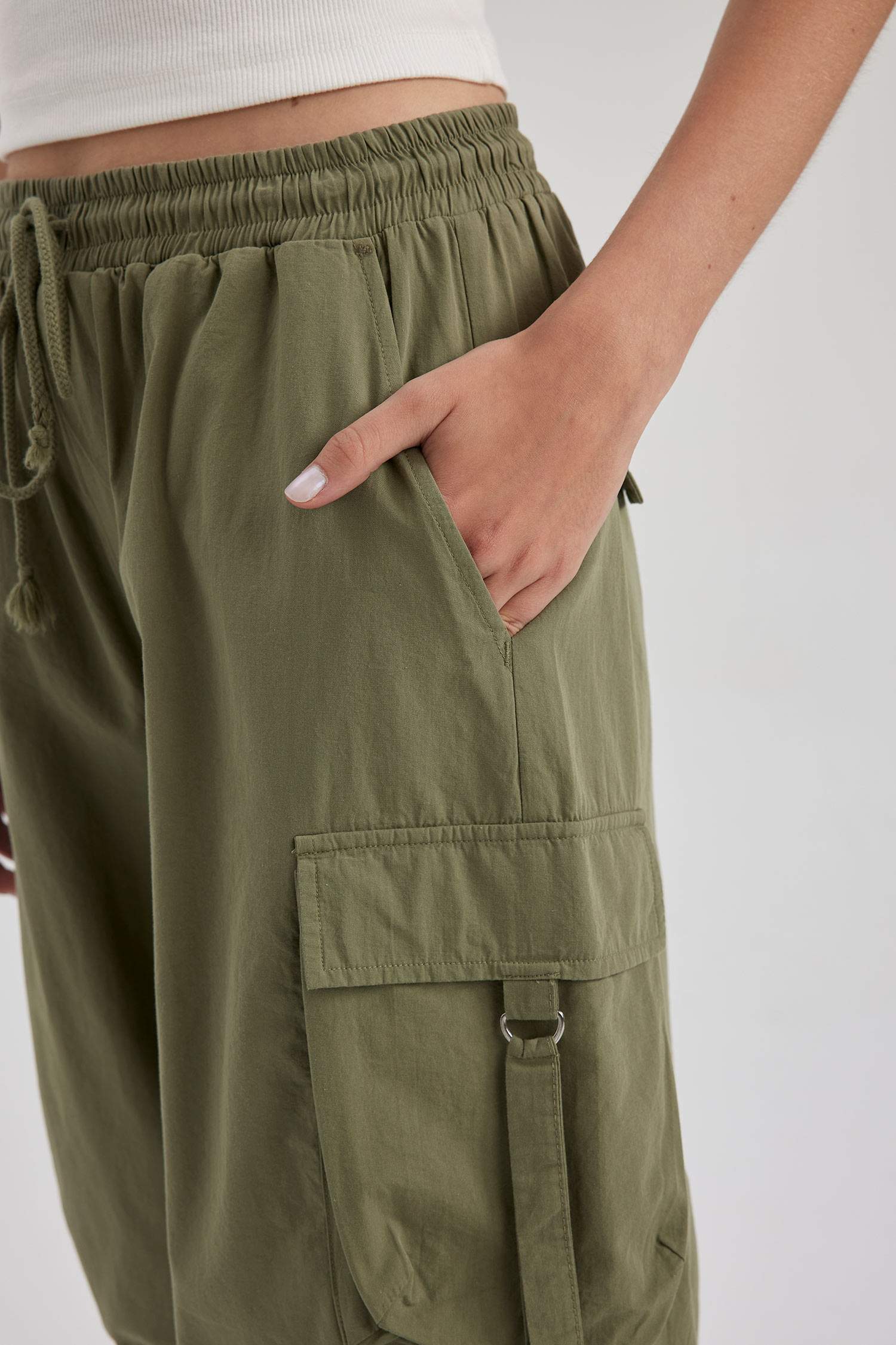 شورت كارجو بوبلين بجيب