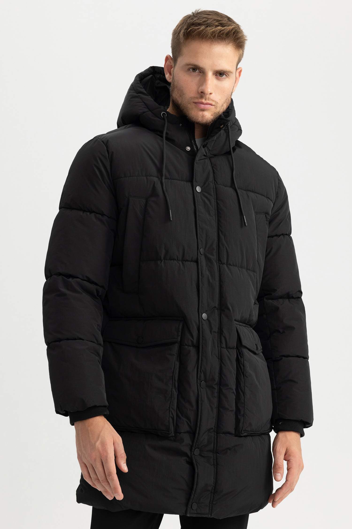 جاكيت بامب طويل قصة عادية بكابيشون وتر برووف