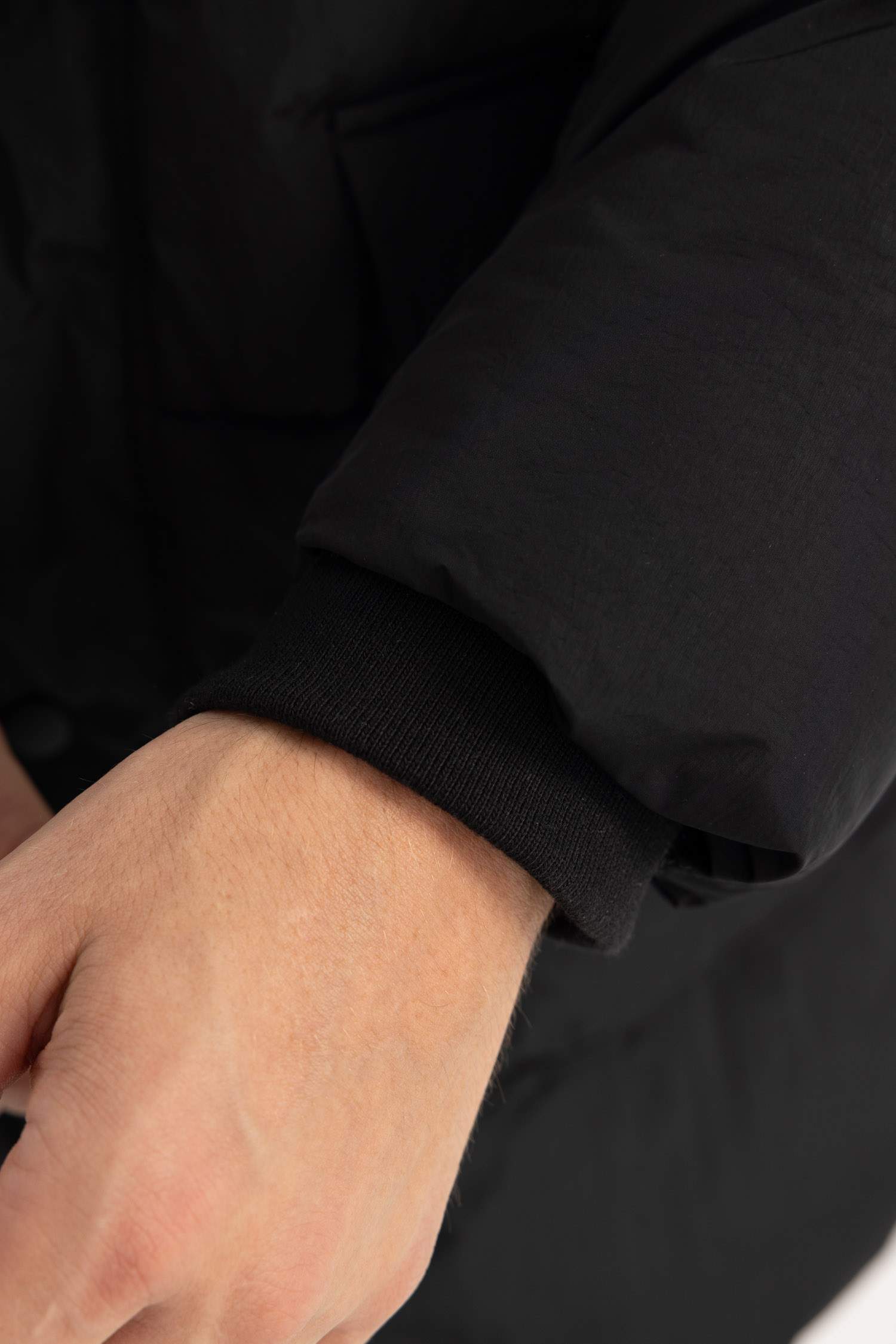 جاكيت بامب طويل قصة عادية بكابيشون وتر برووف