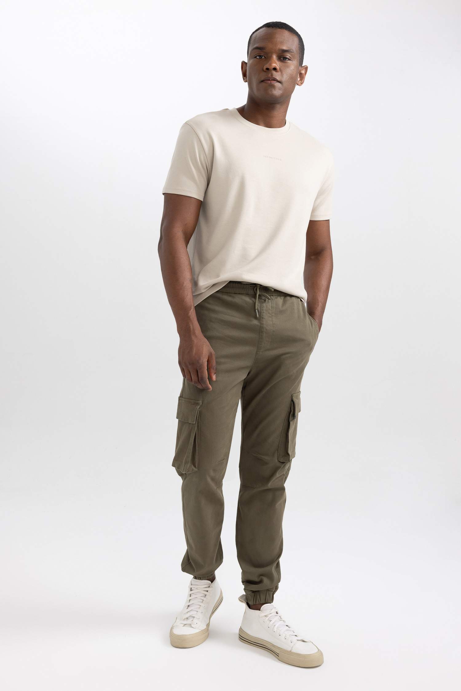 Pantalon Joggeur Cargo Coupe Régulière