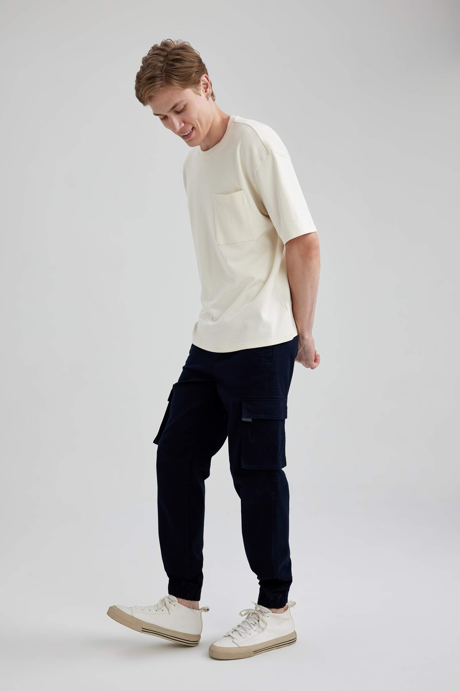 بنطلون بقصة عادية كارجو