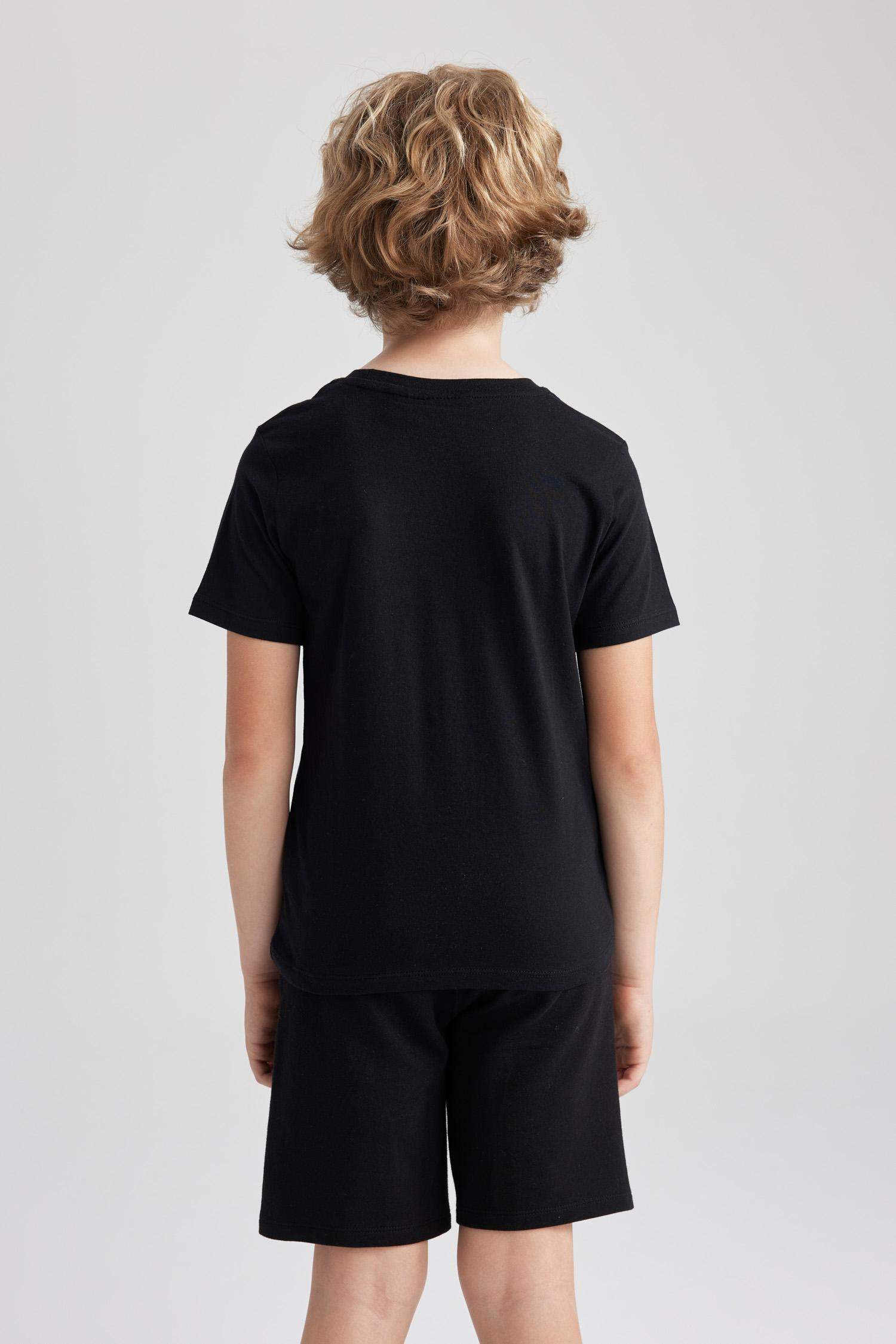 Boy Stranger Things Licensed Regular Fit Crew Neck Short Sleeved T-Shirt