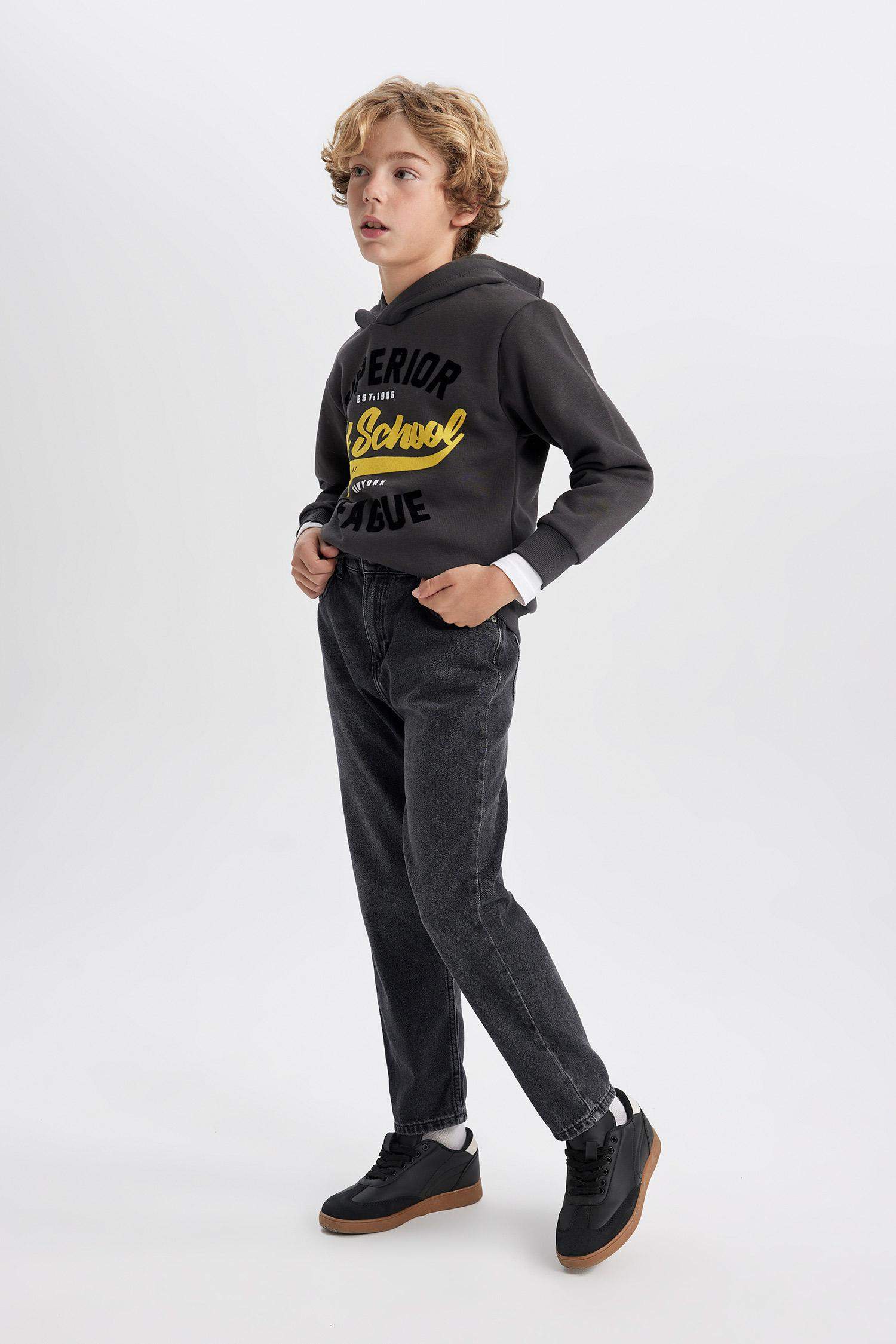 Boy Carrot Fit Jeans