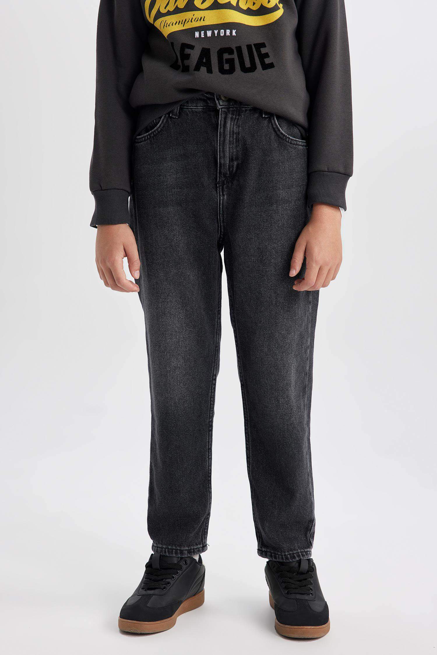 Boy Carrot Fit Jeans