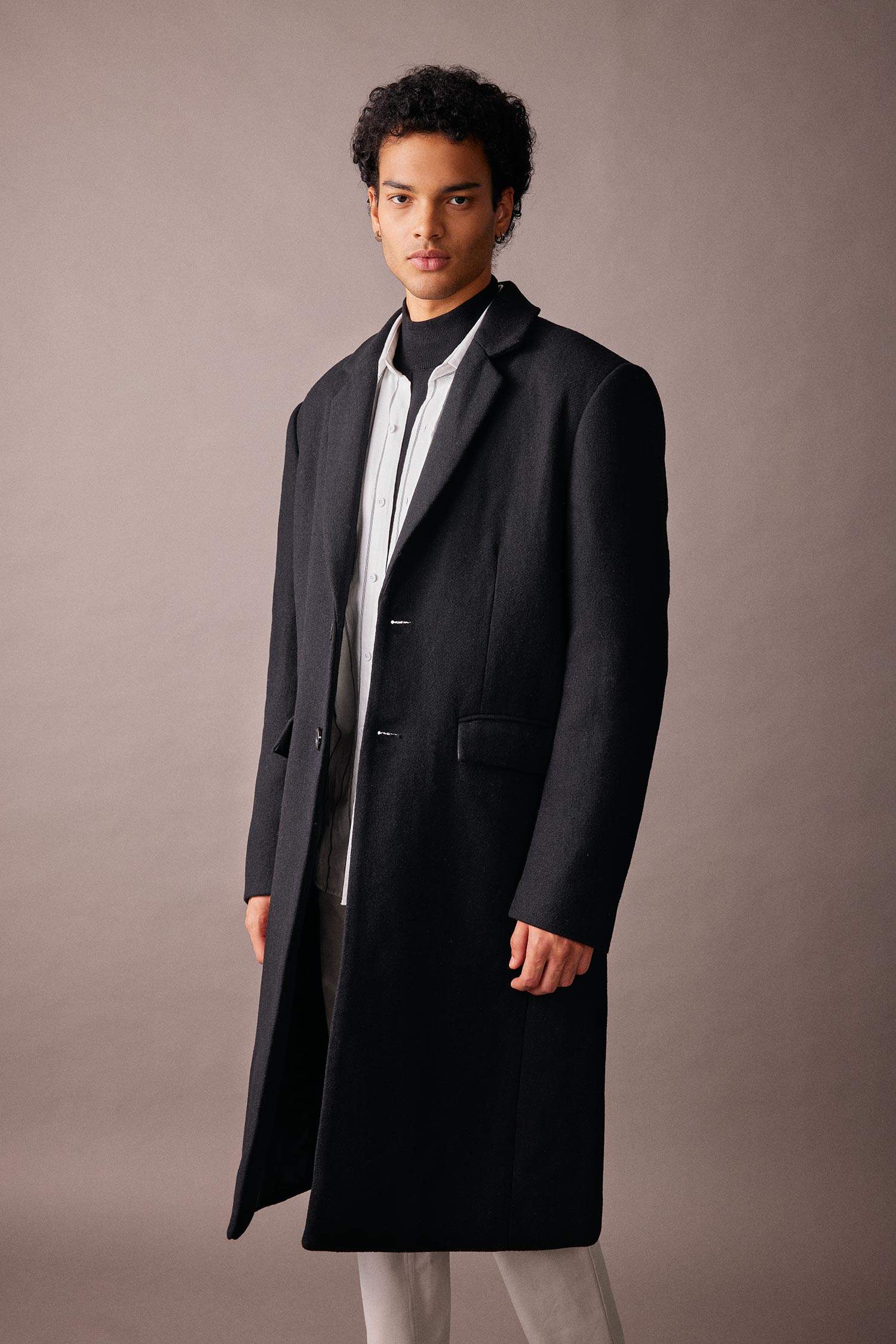 Slim Fit Dar Kesim Astarlı Düğmeli Cepli Kaşe Kaban Parka