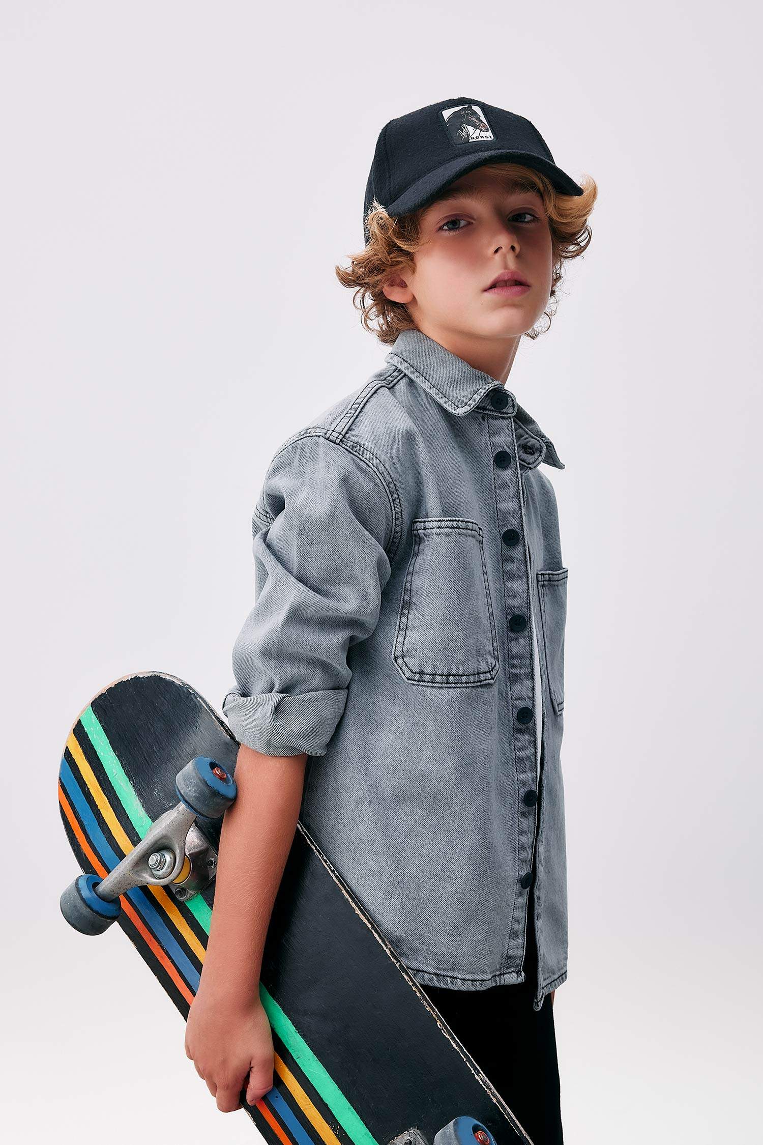 قميص جينز اوفر سايز ولادي كم طويل بياقة بولو