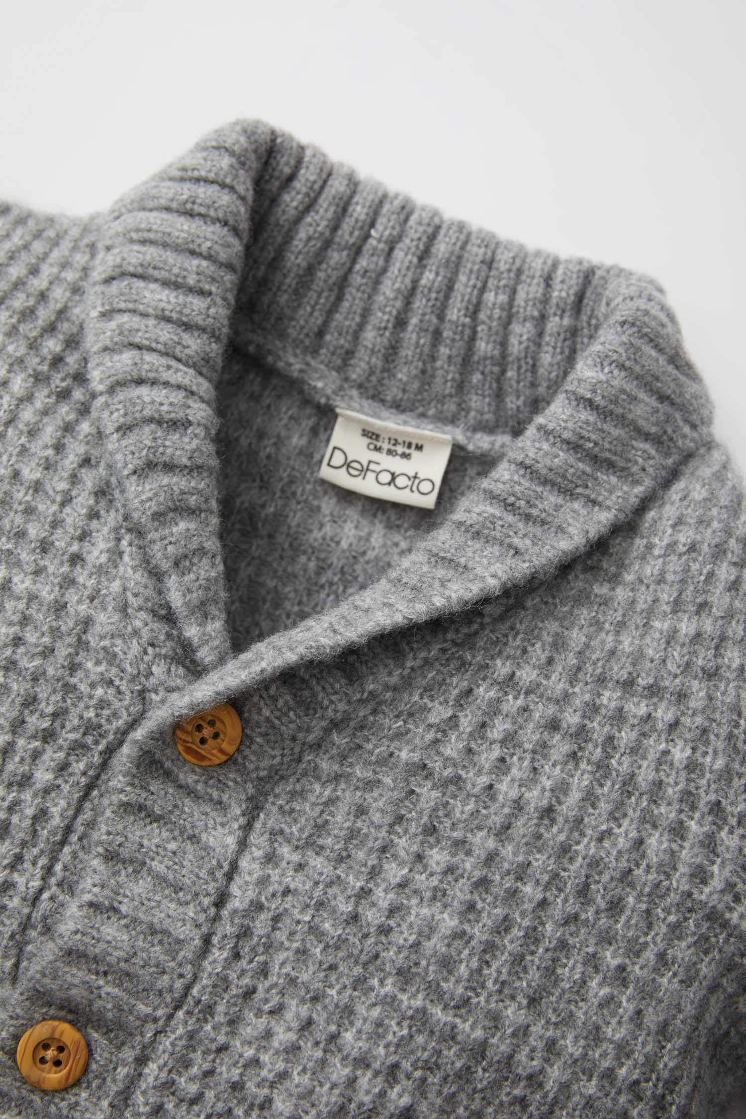 كارديجان تريكو اولادي قصة عادية