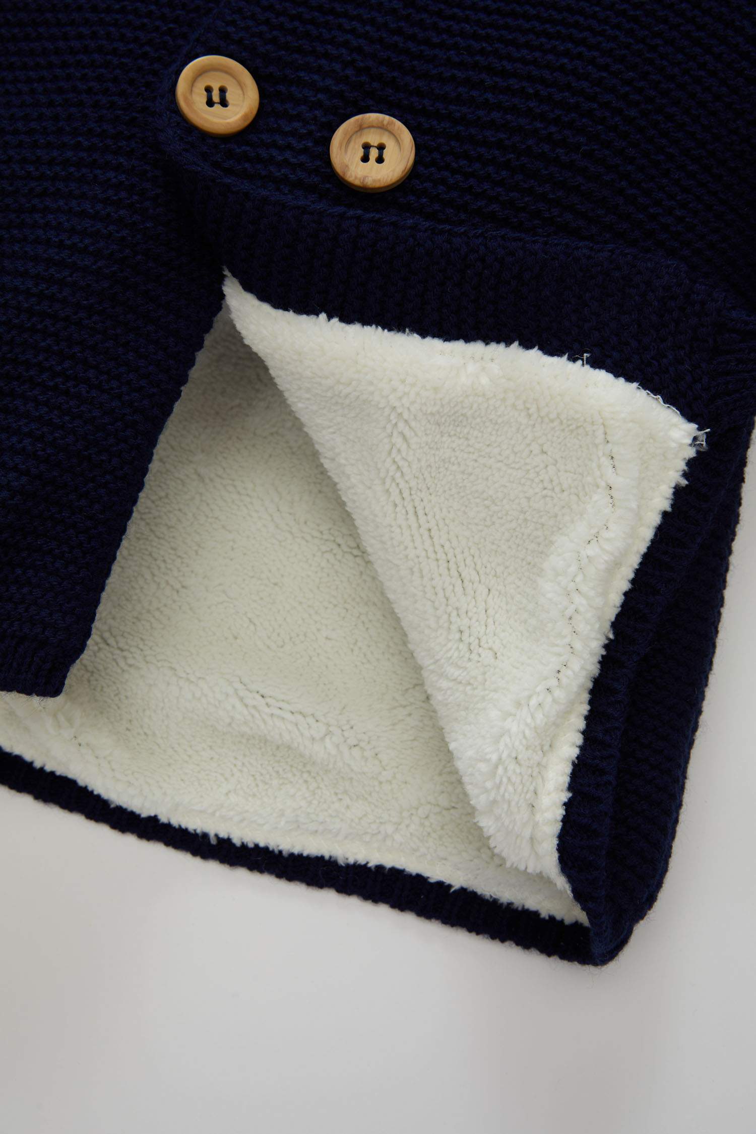 كارديجان تريكو بيبي اولادي قصة عادية بكابيشون