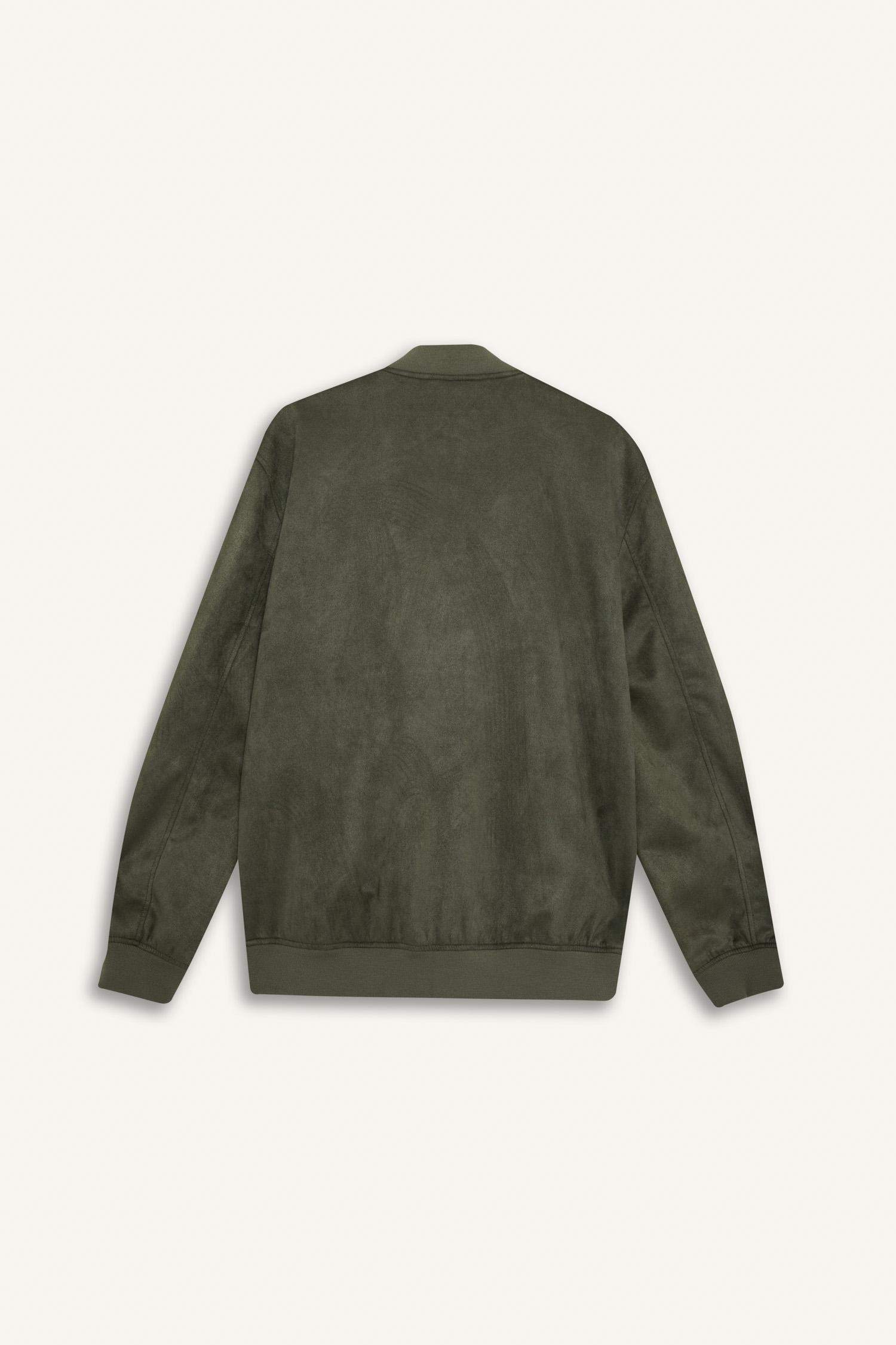 Узкое приталенное пальто из замши с воротником-стойкой и застежкой-молнией