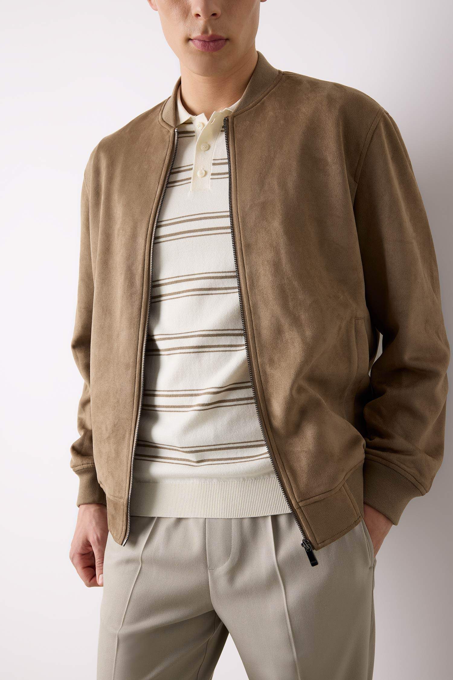 Veste bomber légère en suédine à fermeture zip et poches