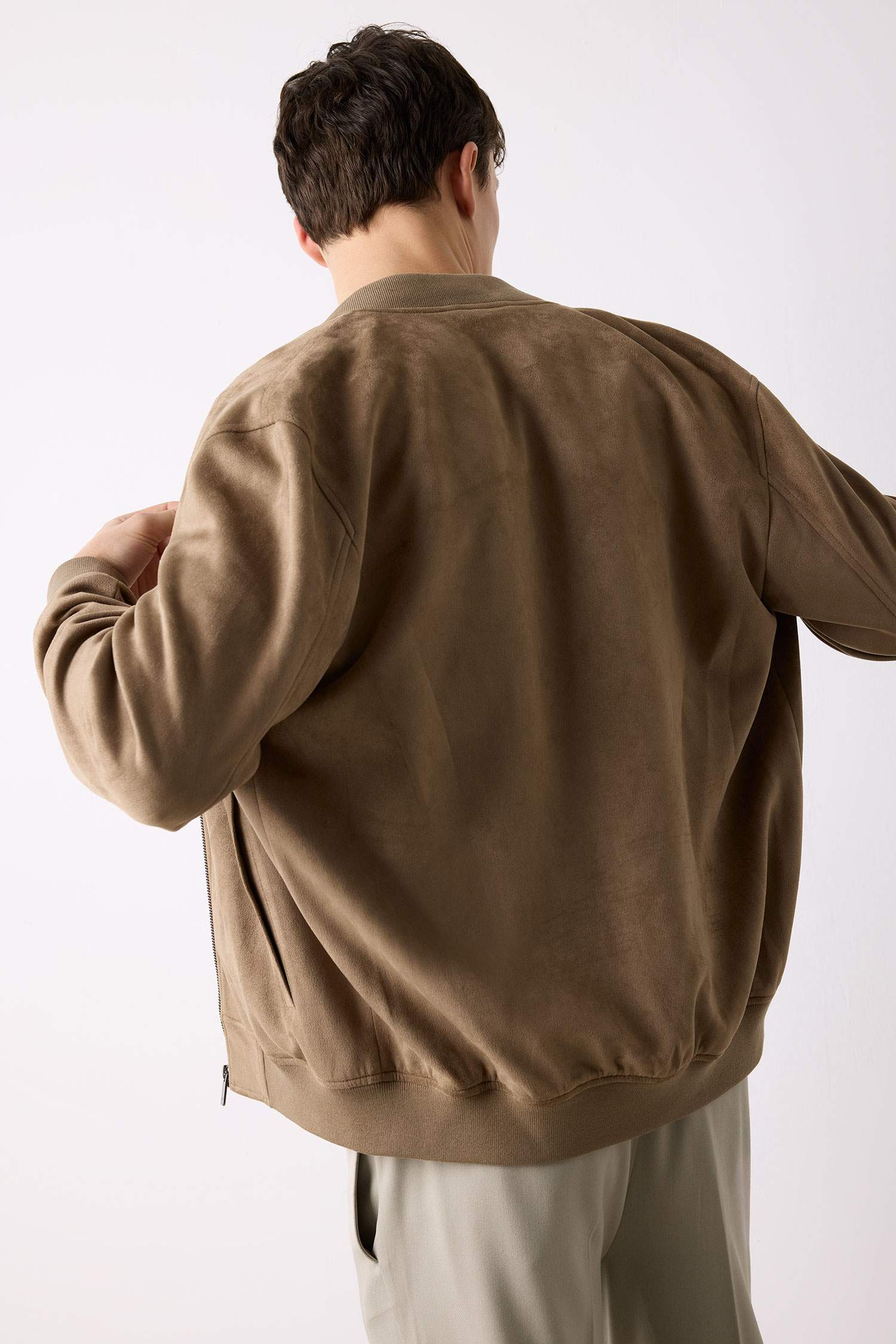 Veste bomber légère en suédine à fermeture zip et poches