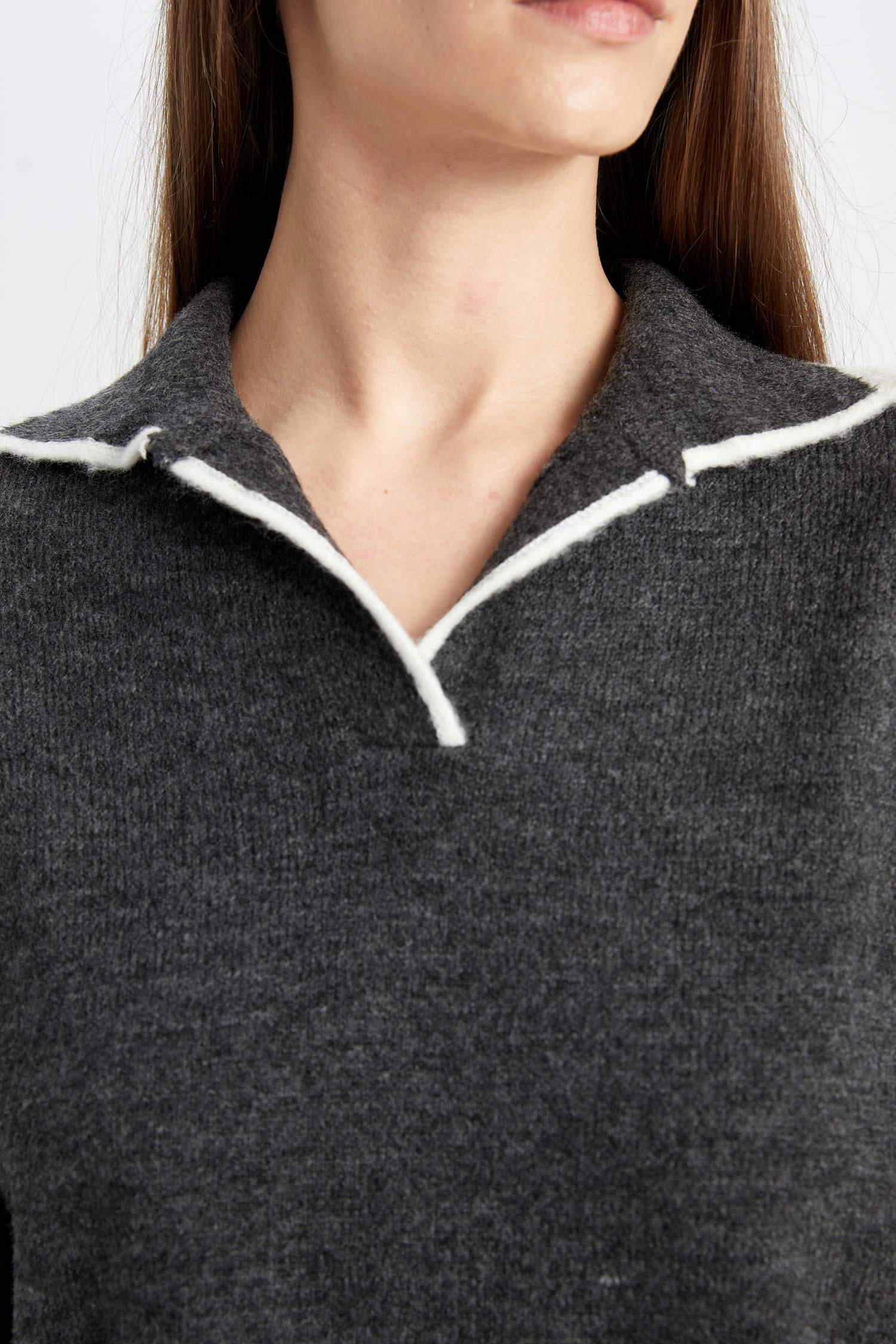 Regular Fit Yumuşak Dokulu Polo Yaka Triko Kazak