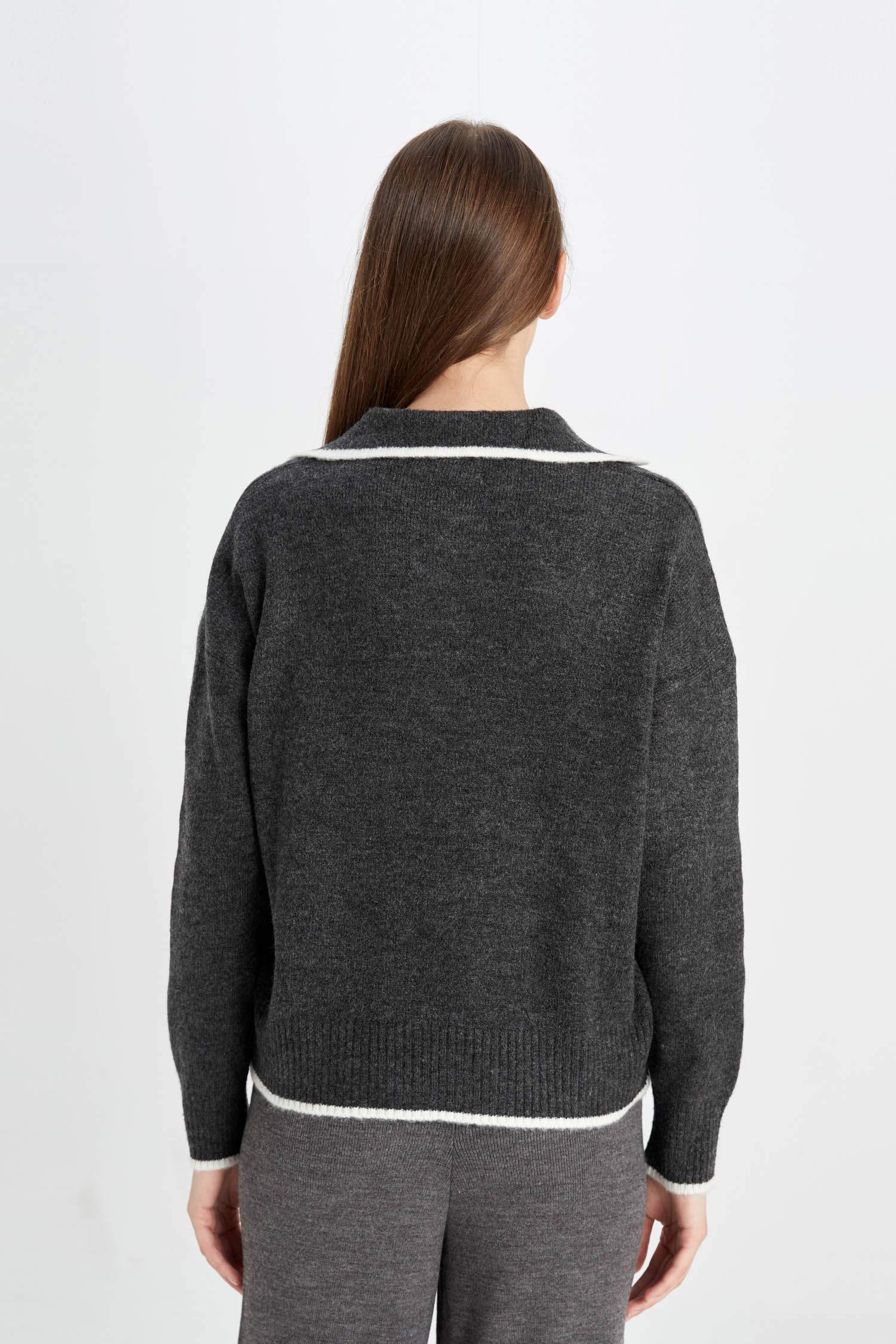 Regular Fit Yumuşak Dokulu Polo Yaka Triko Kazak