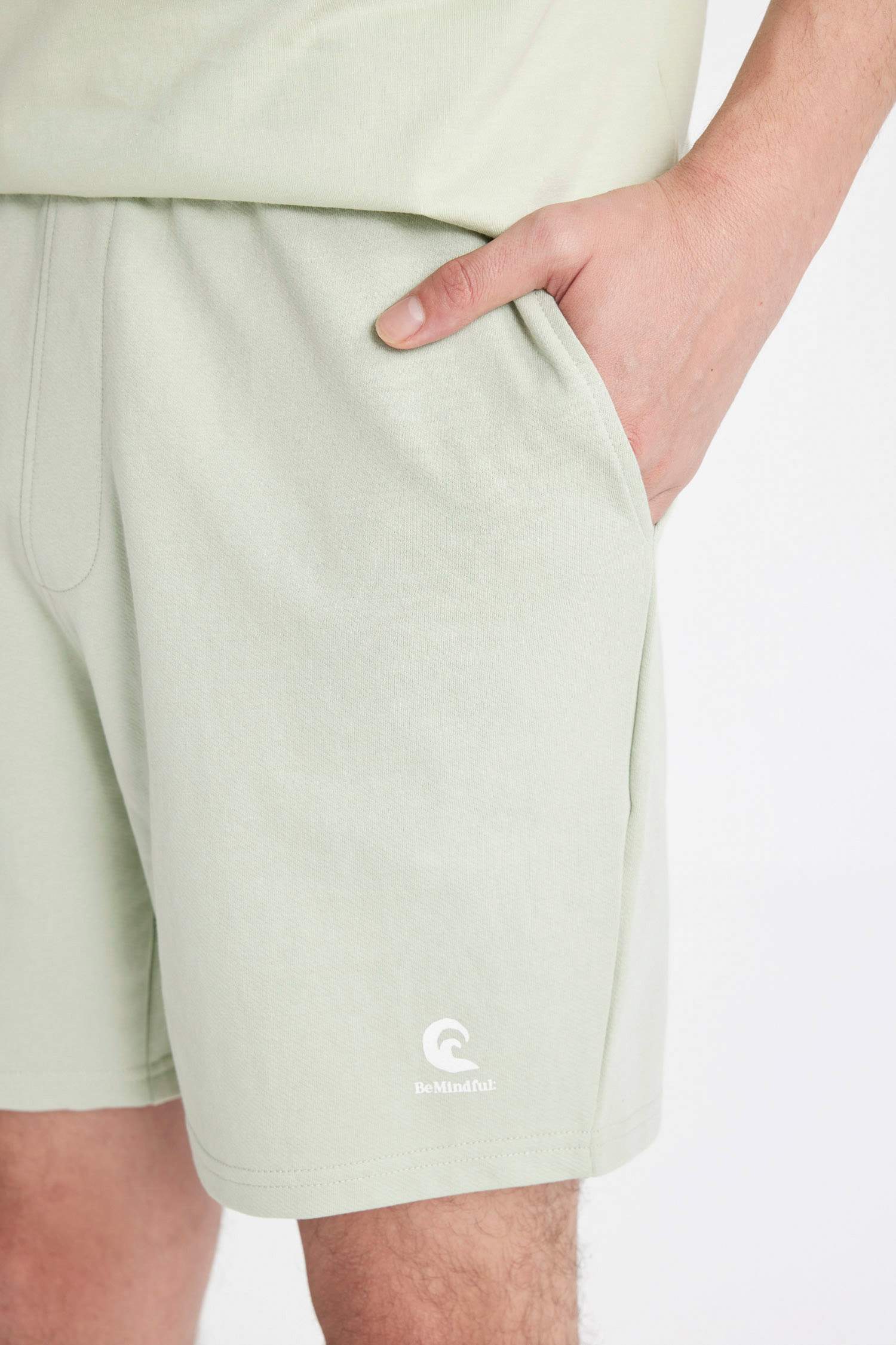 Slim Fit Dar Kesim Dar Paça Şort