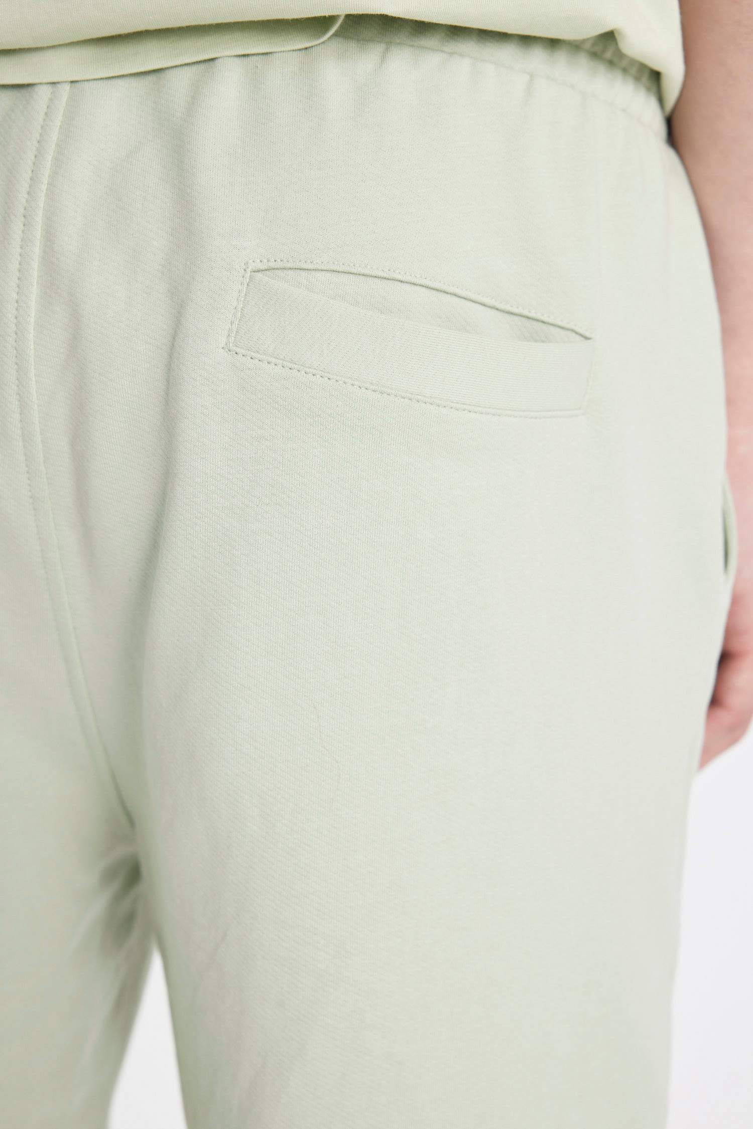 Slim Fit Dar Kesim Dar Paça Şort