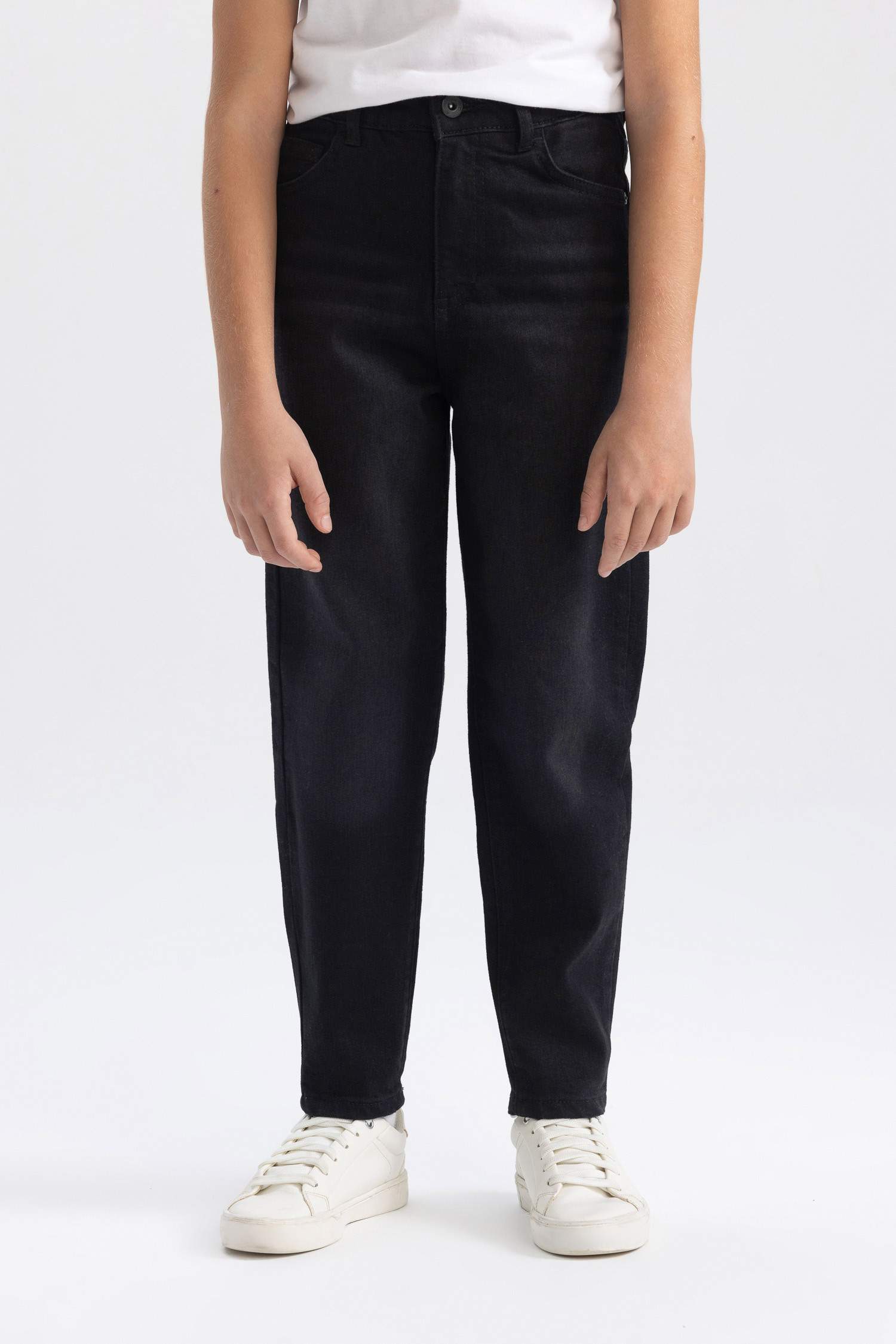 بنطلون جينز اولادي بالون فيت