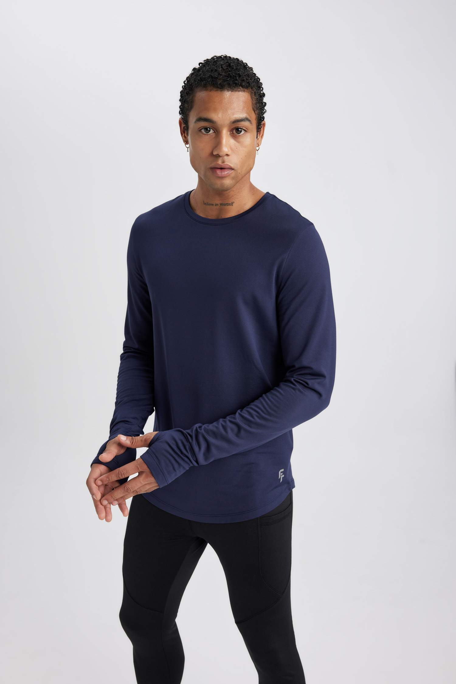 تيشيرت رياضي سليم فيت من DeFactoFit