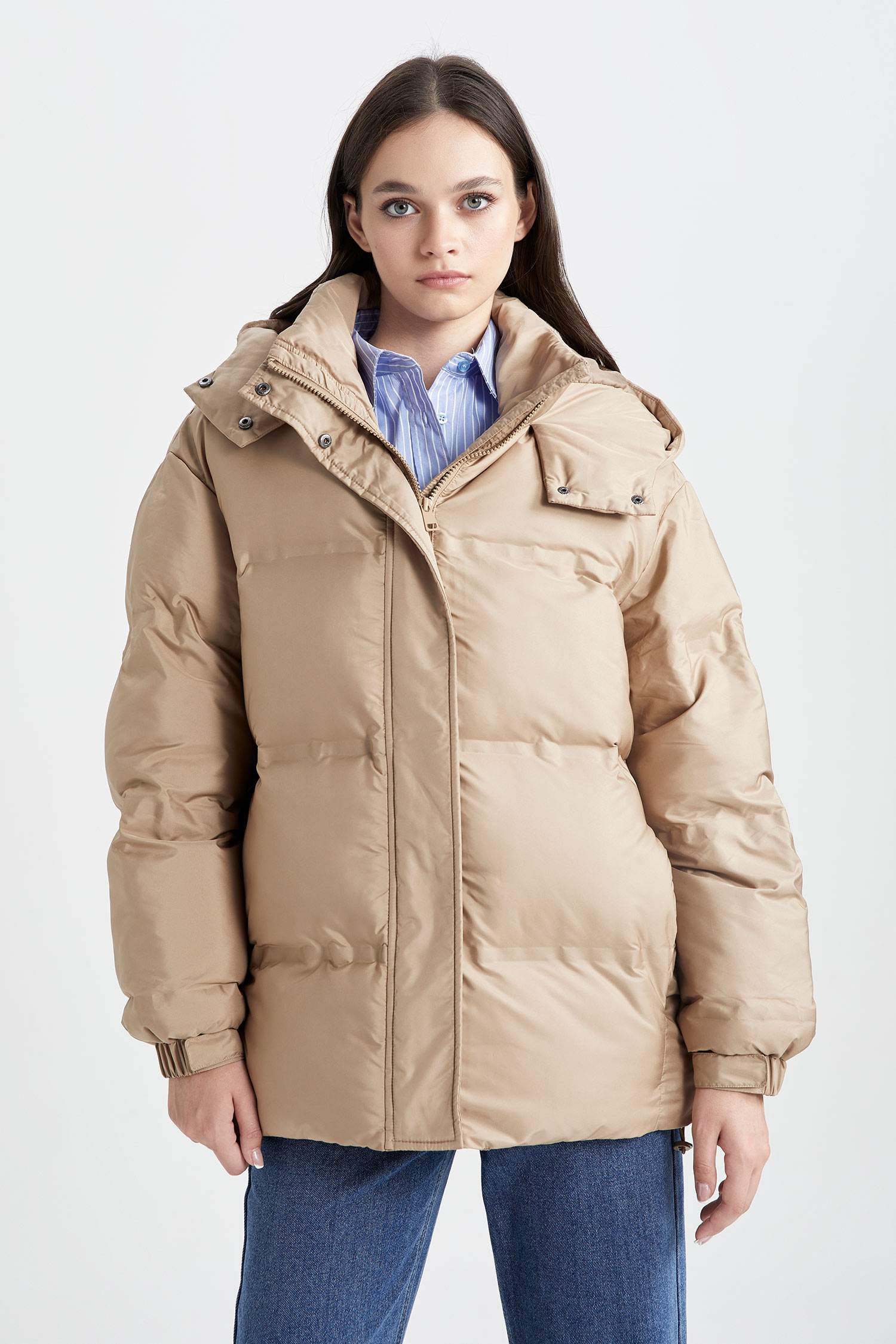 Su İtici Şişme Mont Oversize Geniş Kalıp Fermuar Çıtçıtlı Cepli Kapüşonlu