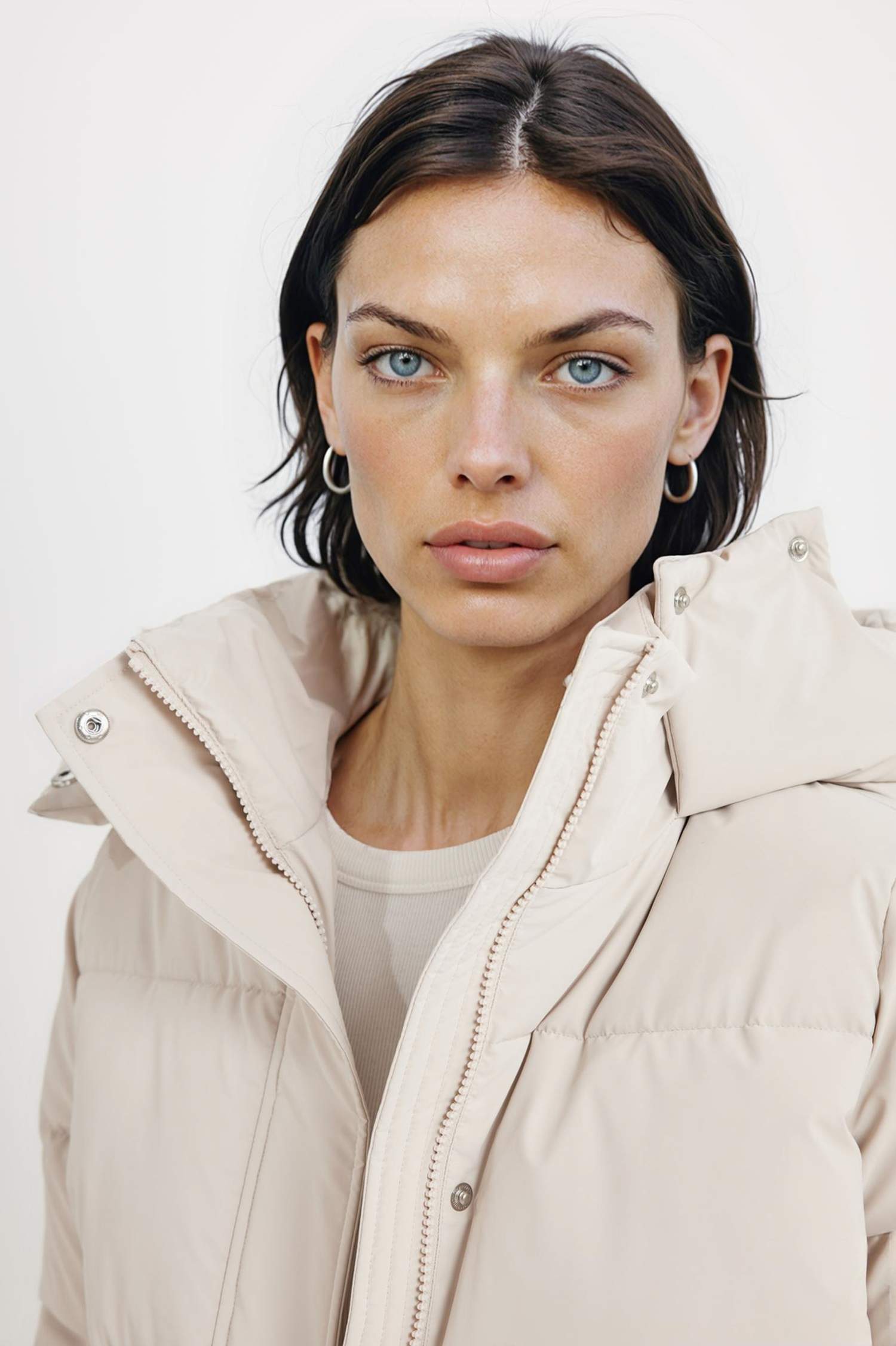 Waterproof Relax Fit Hooded Puffer Jacket