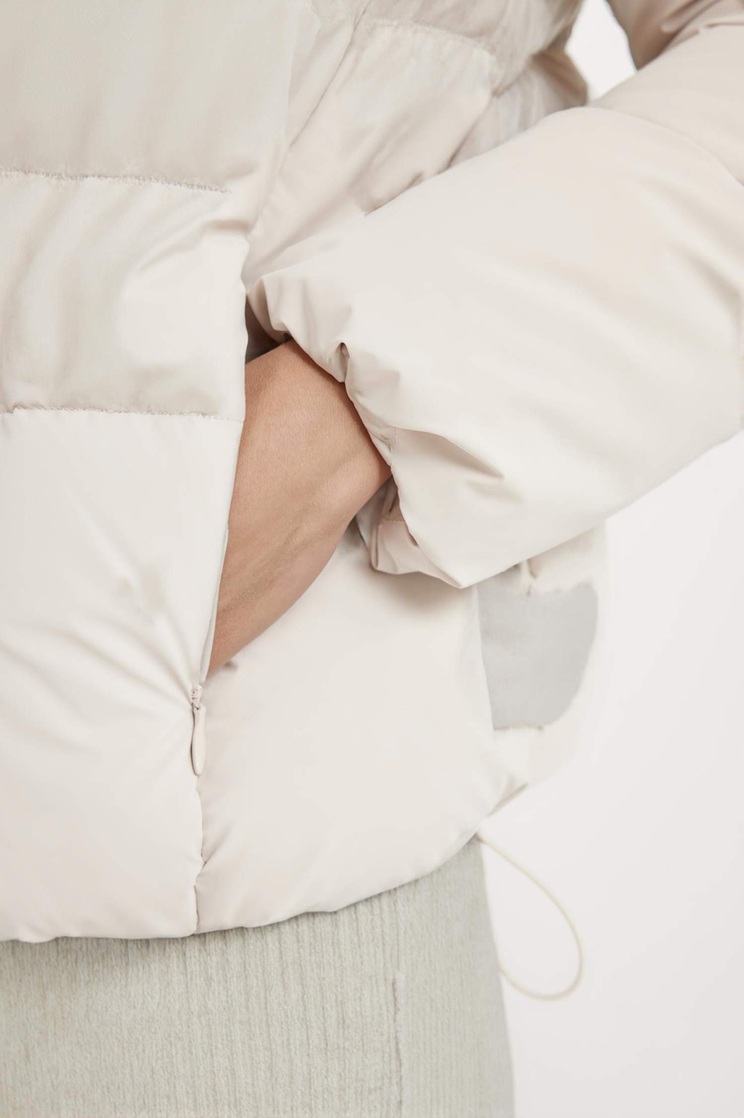 Waterproof Relax Fit Hooded Puffer Jacket