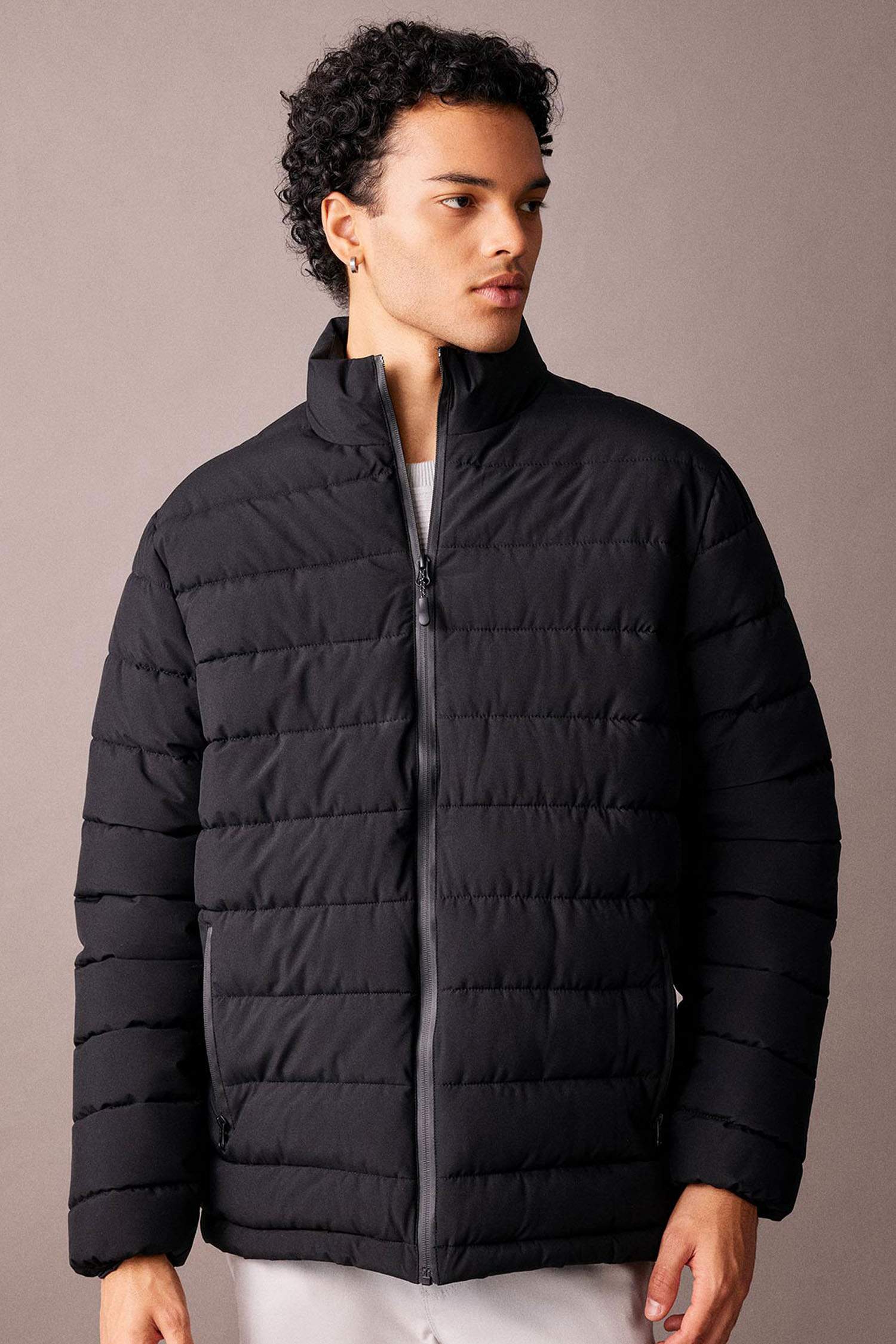 Su İtici Şişme Mont Dik Yaka Fermuarlı Cepli