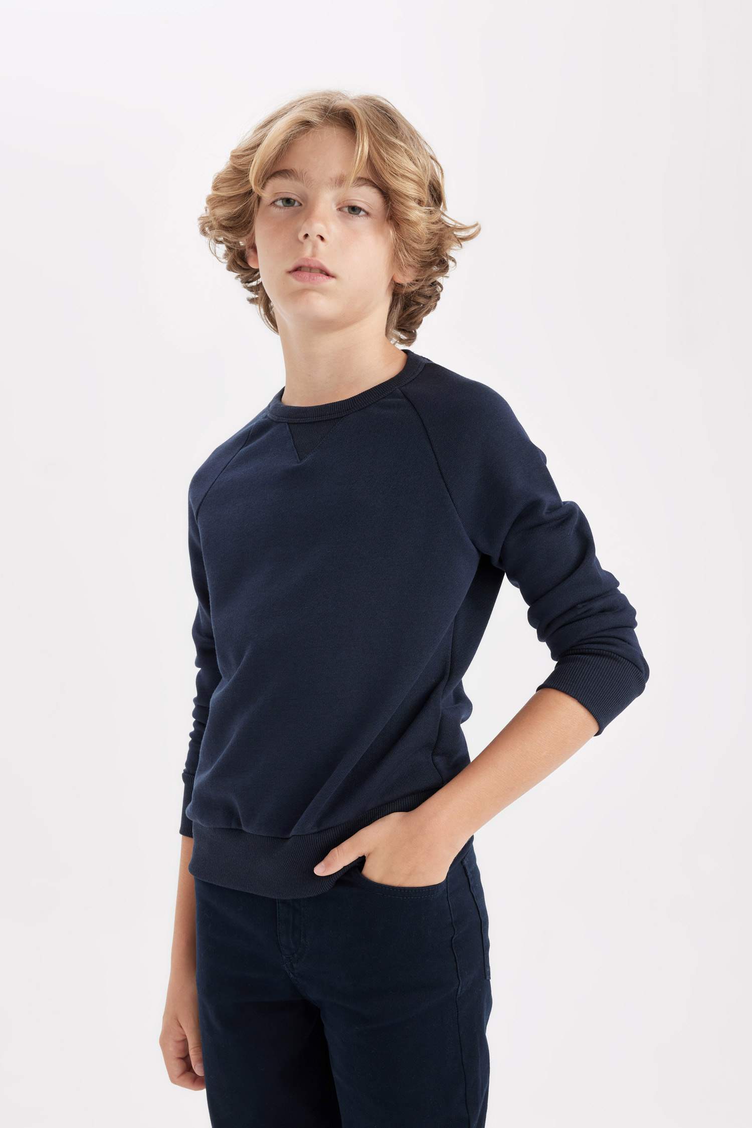 Свитшот базовый с круглым вырезом для мальчиков, Школьная коллекция