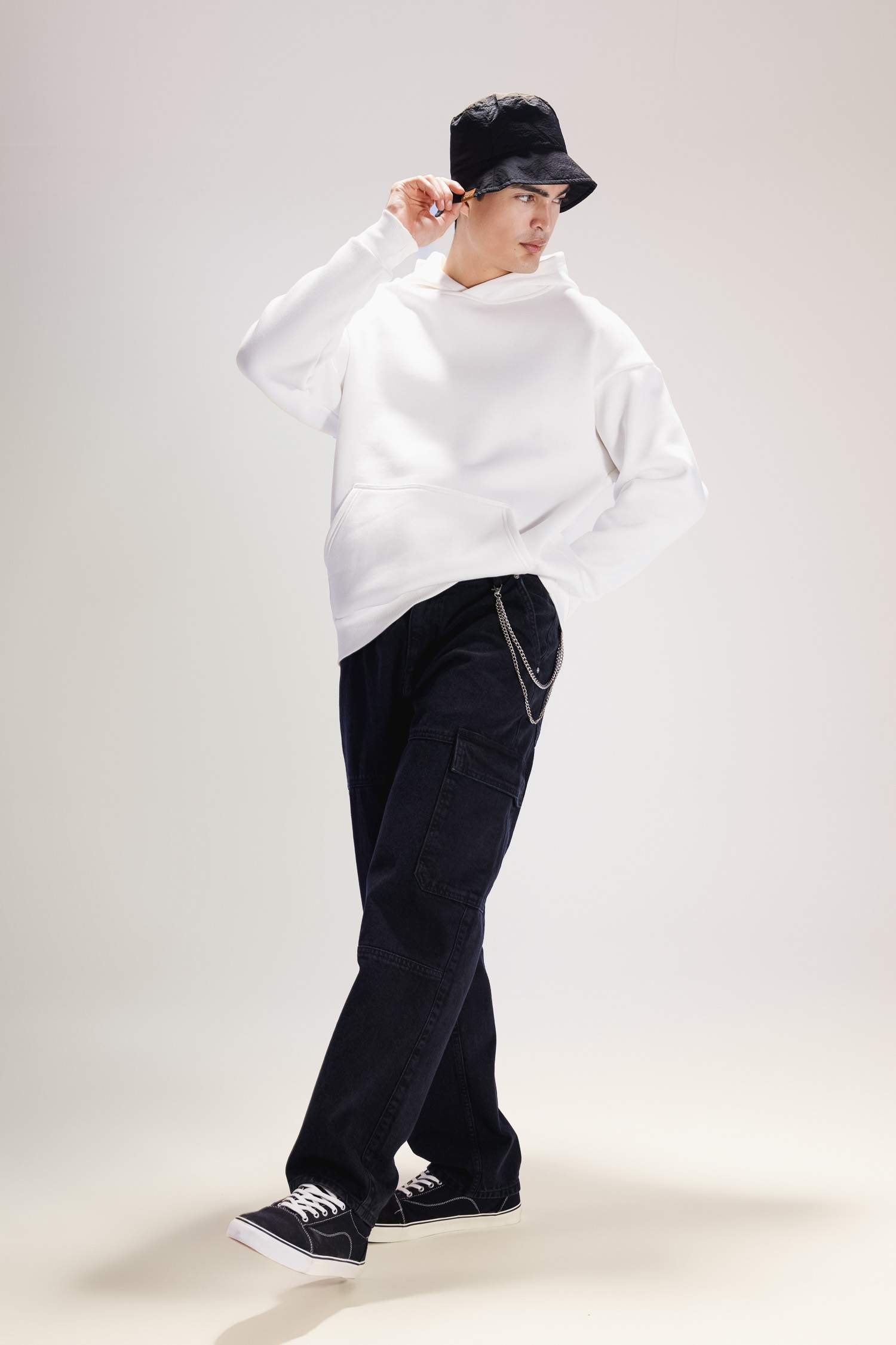 Світшот оверсайз з капюшоном з кишенею-кенгуру для чоловіків