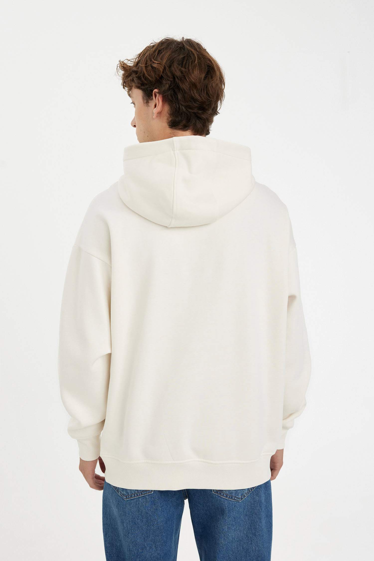Oversize Geniş Kalıp Kapüşonlu Kanguru Cepli Basic Düz Sweatshirt
