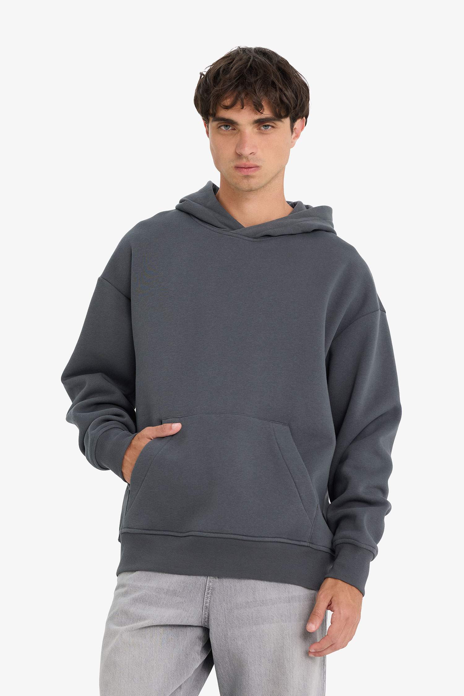 Oversize Fit Long Sleeve Pocket Sweatshirt