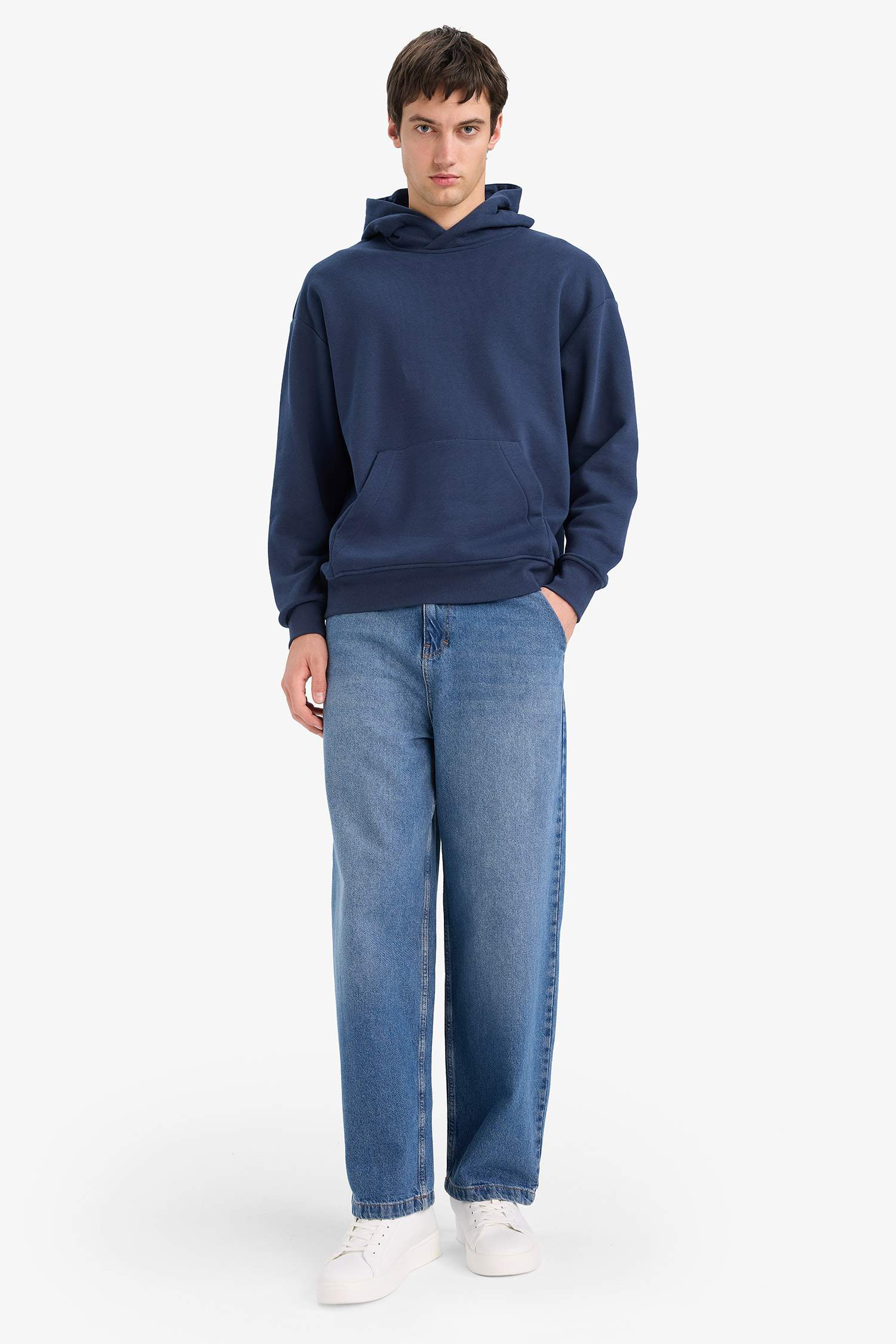 Oversize Fit Long Sleeve Pocket Sweatshirt