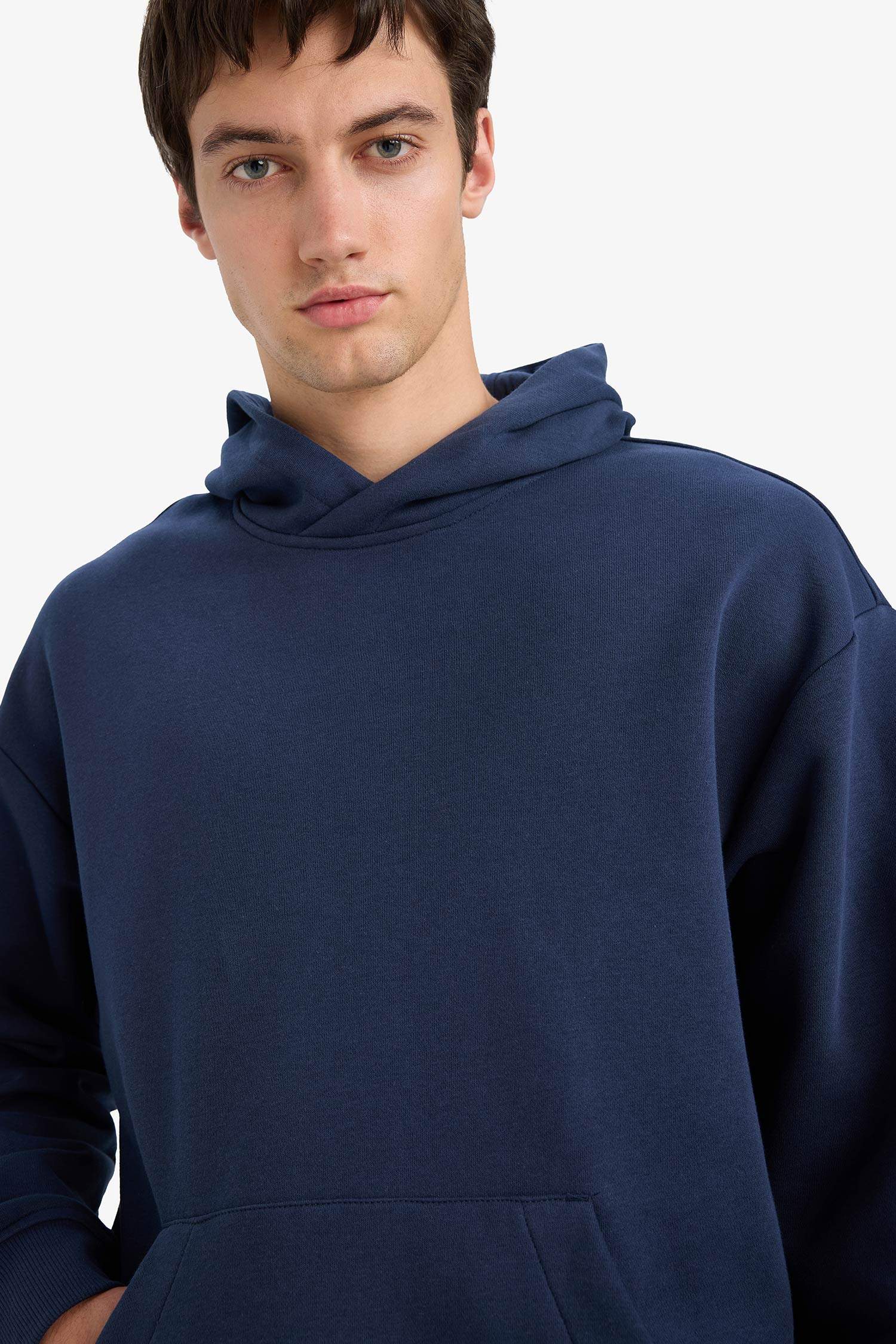 Oversize Fit Long Sleeve Pocket Sweatshirt
