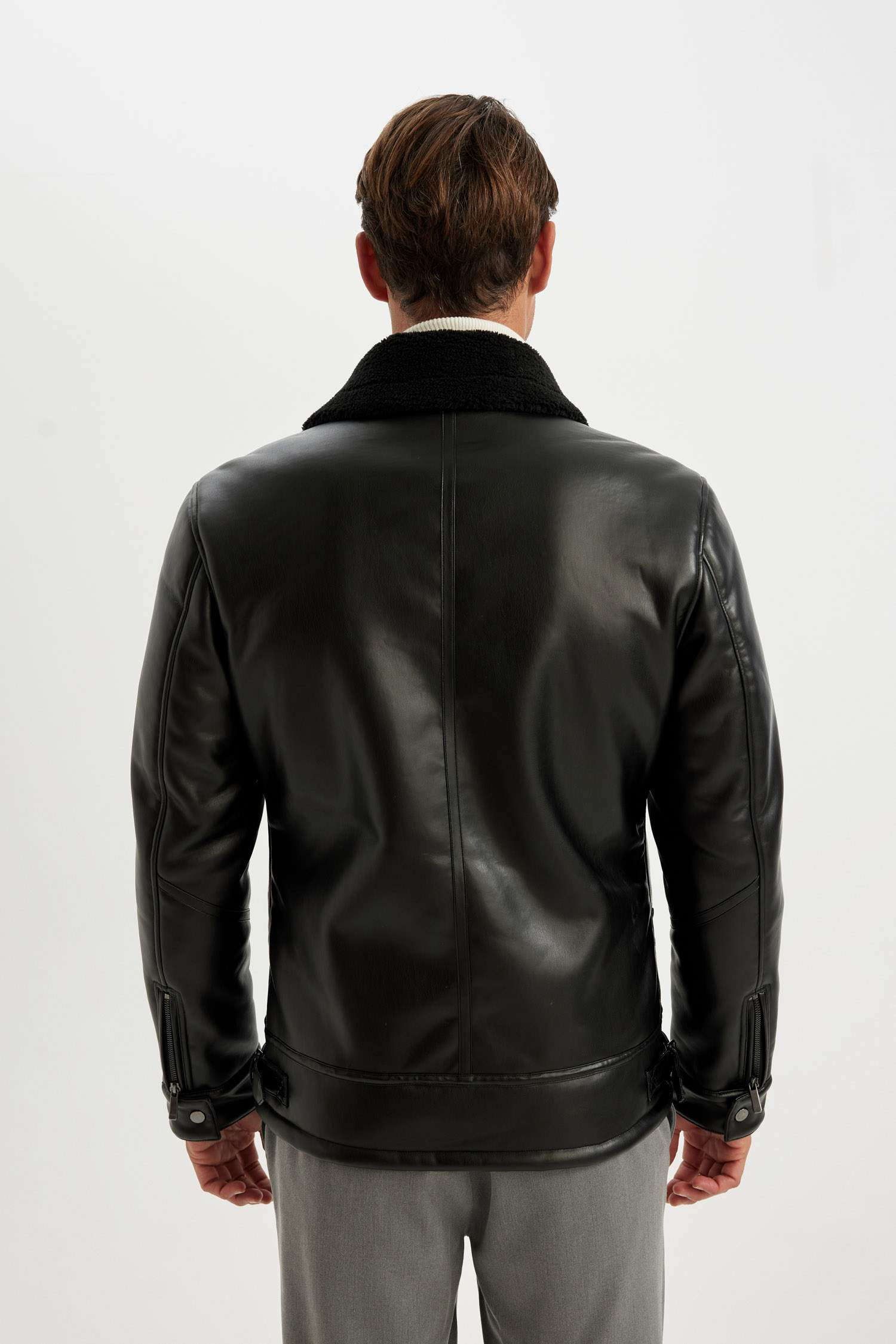 Su İtici Slim Fit Dar Kesim Astarlı Fermuarlı Cepli Kürk Yakalı Suni Deri Ceket Mont