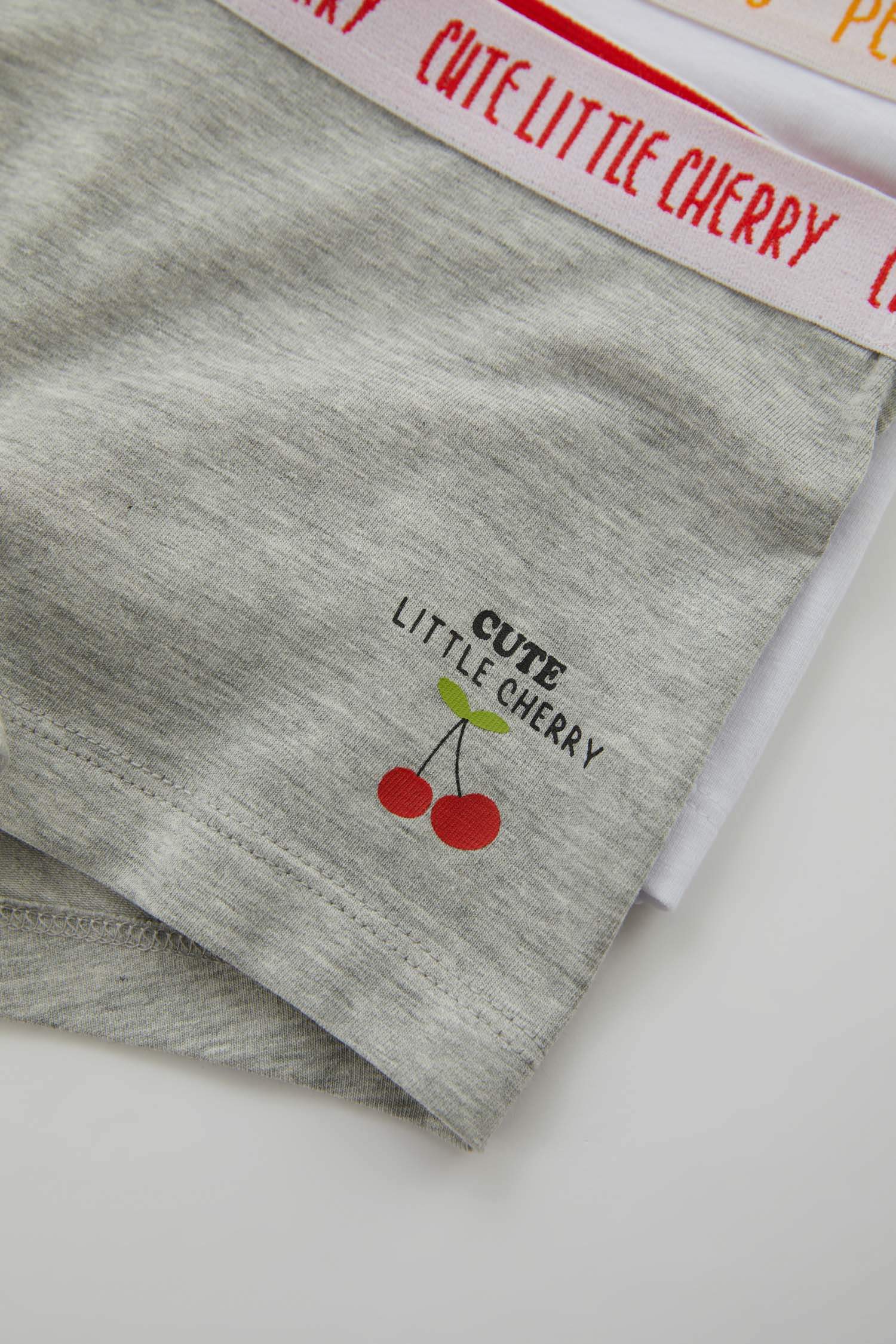 بوكسر بناتي - قطعتين