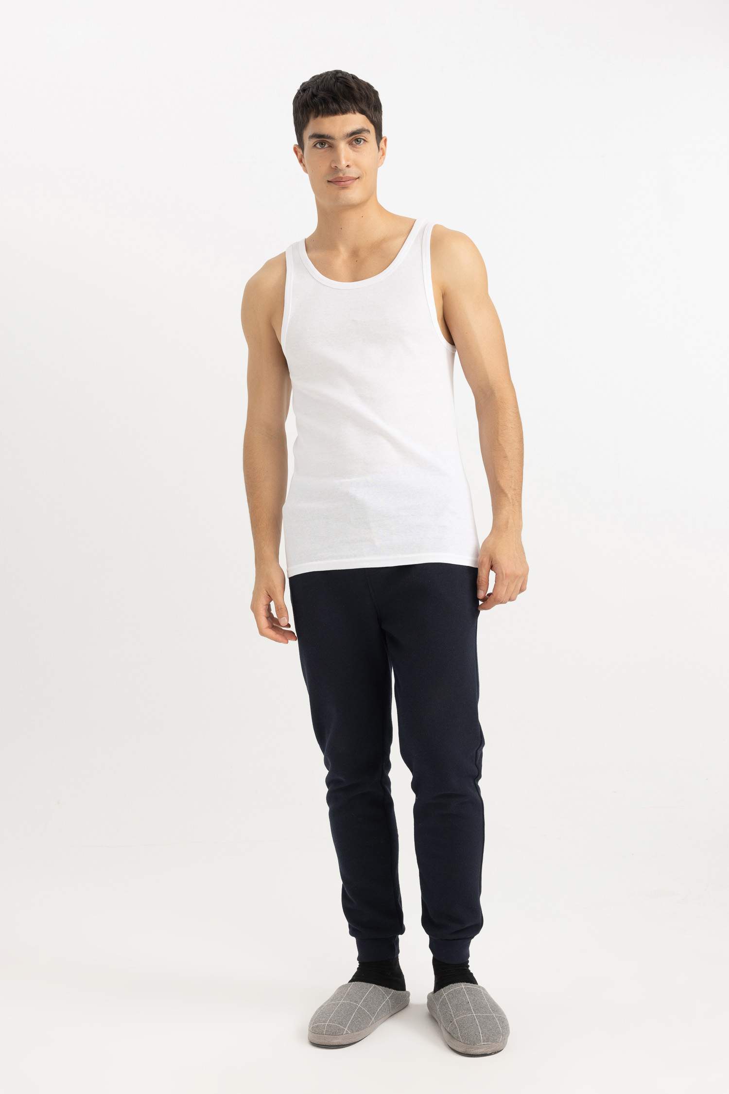 أندر شيرت مضلع سليم فيت - قطعتين