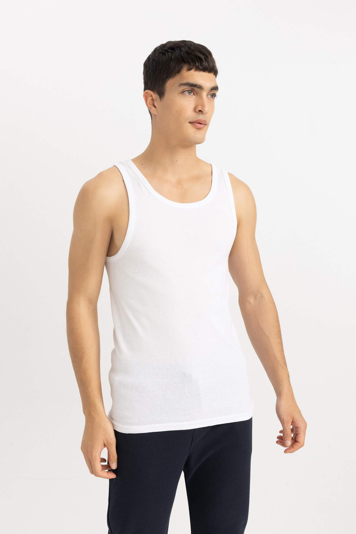 أندر شيرت مضلع سليم فيت - قطعتين