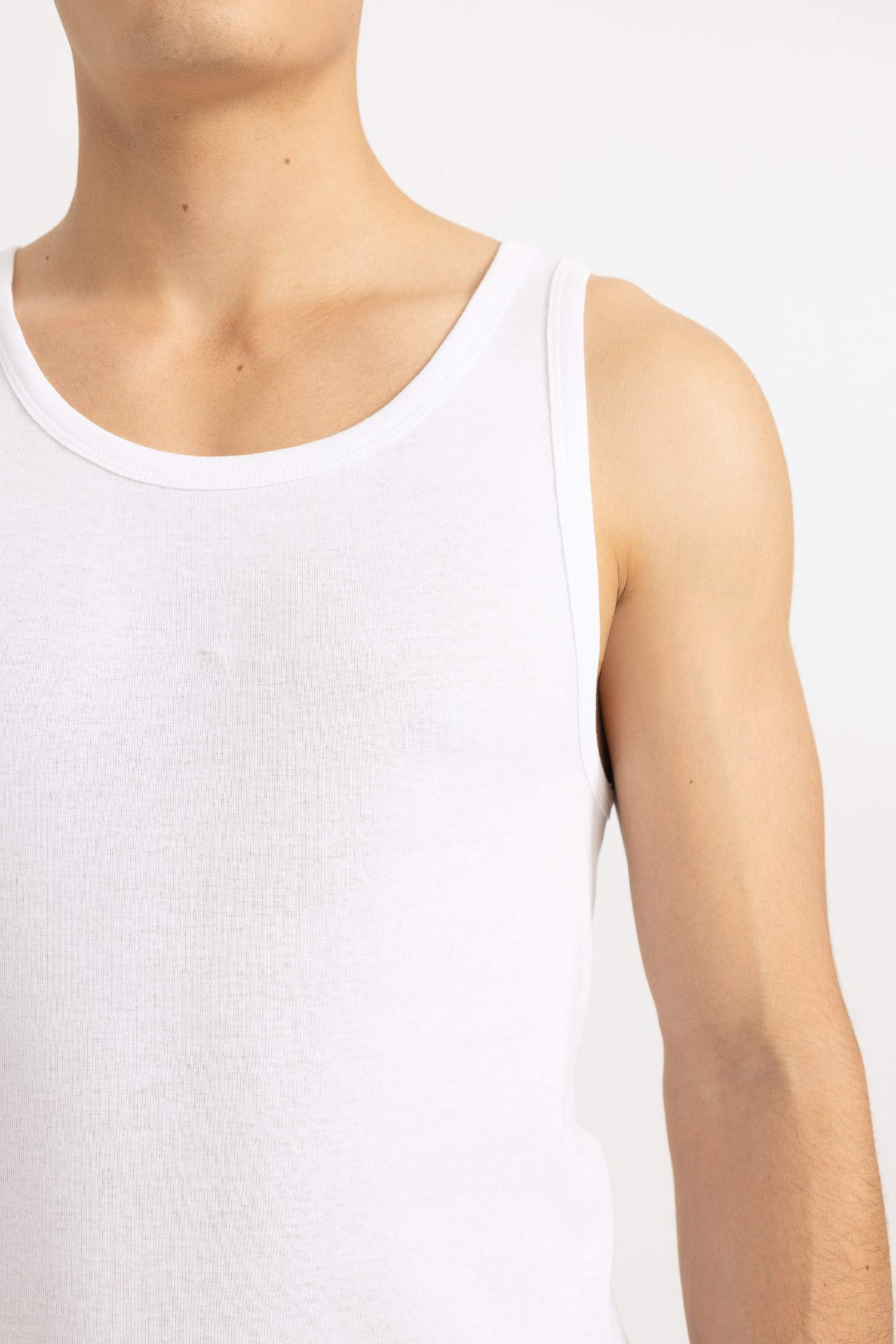 أندر شيرت مضلع سليم فيت - قطعتين