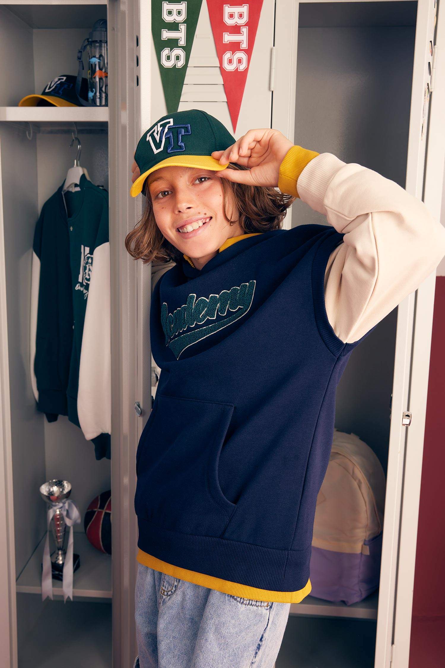 Ұлдарға үлкен пішім бас киімді Свитер