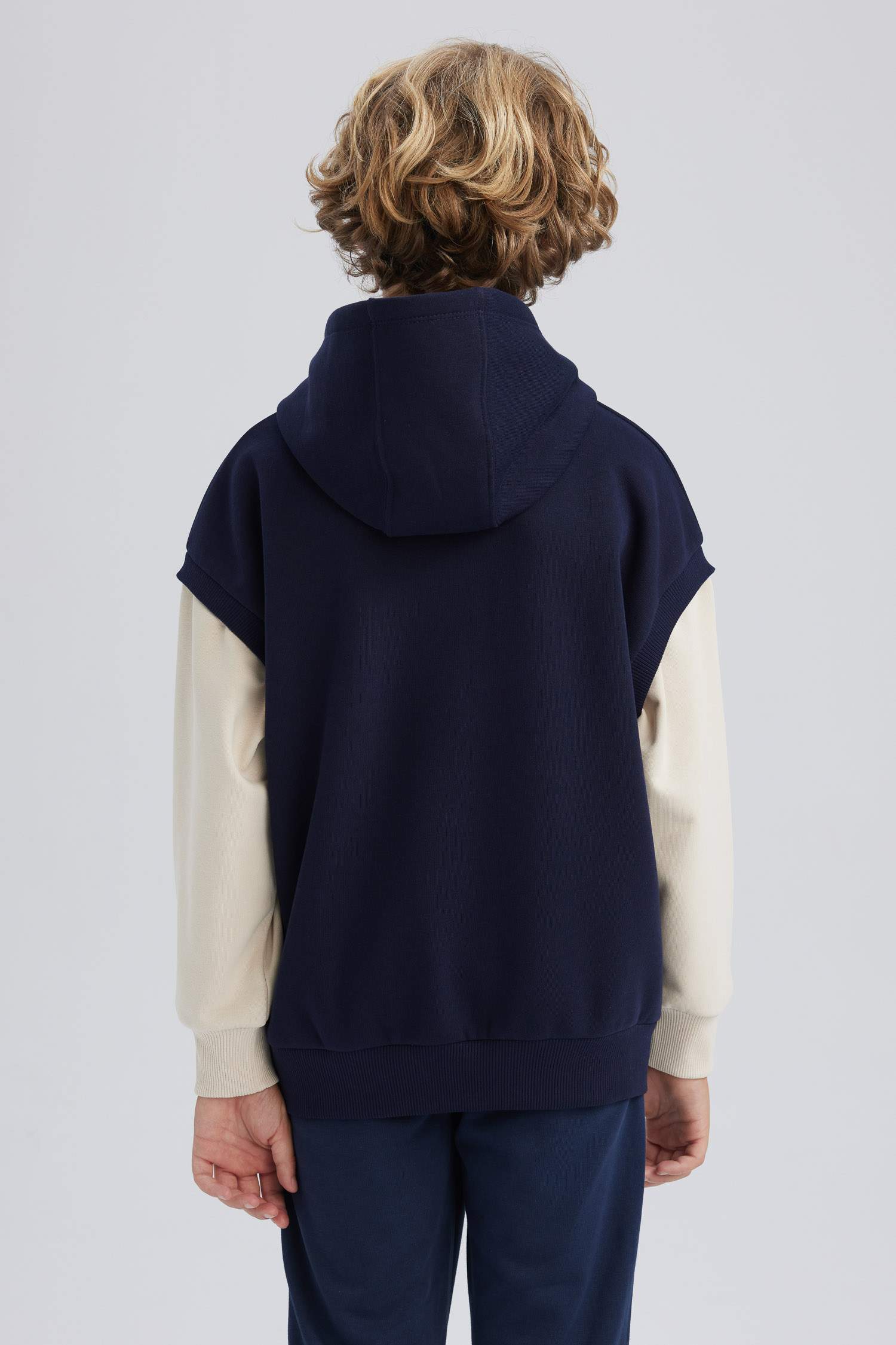 Ұлдарға үлкен пішім бас киімді Свитер