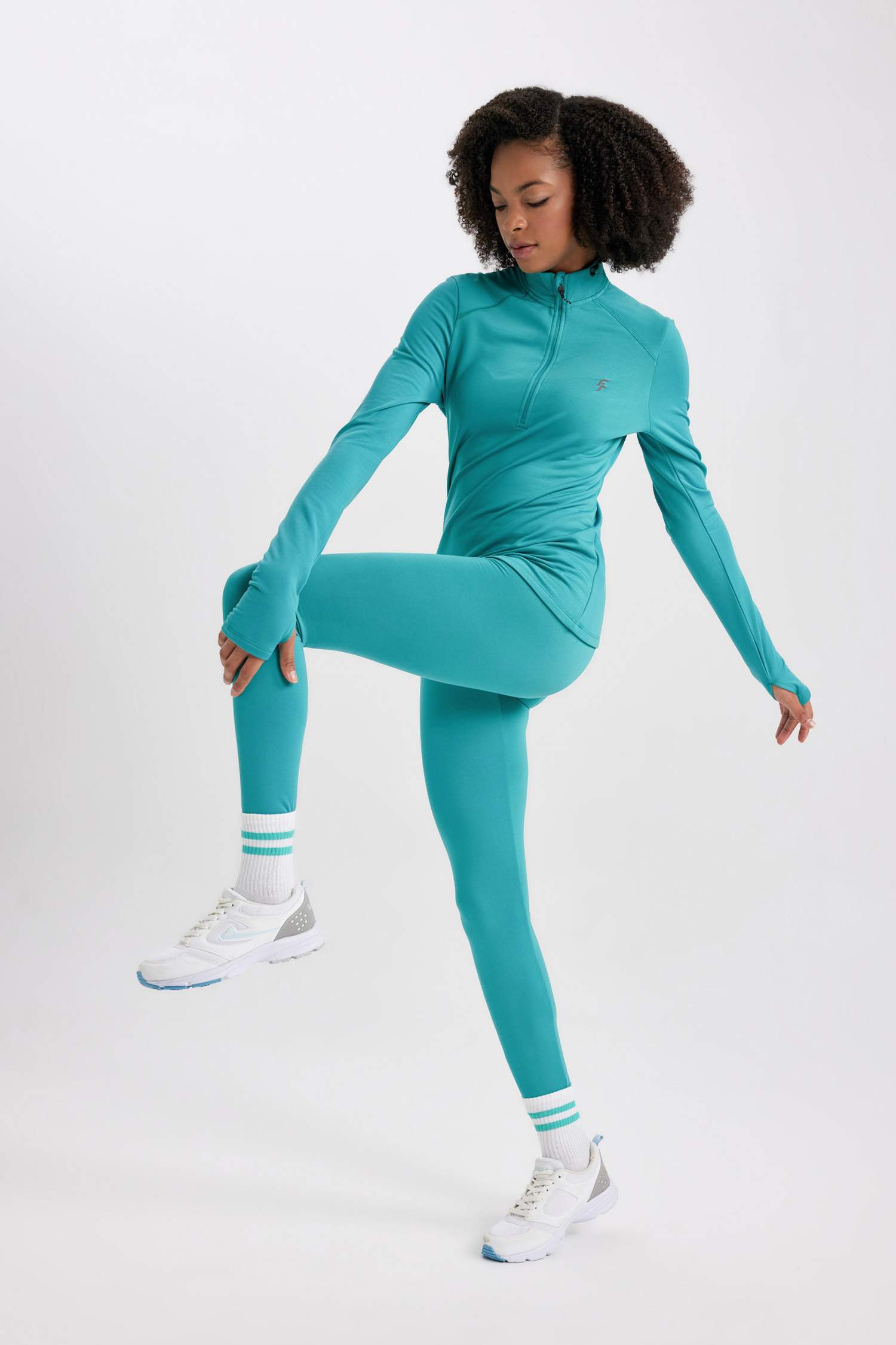 стандарт пішім беліңізді жабыңыз Леггинстер