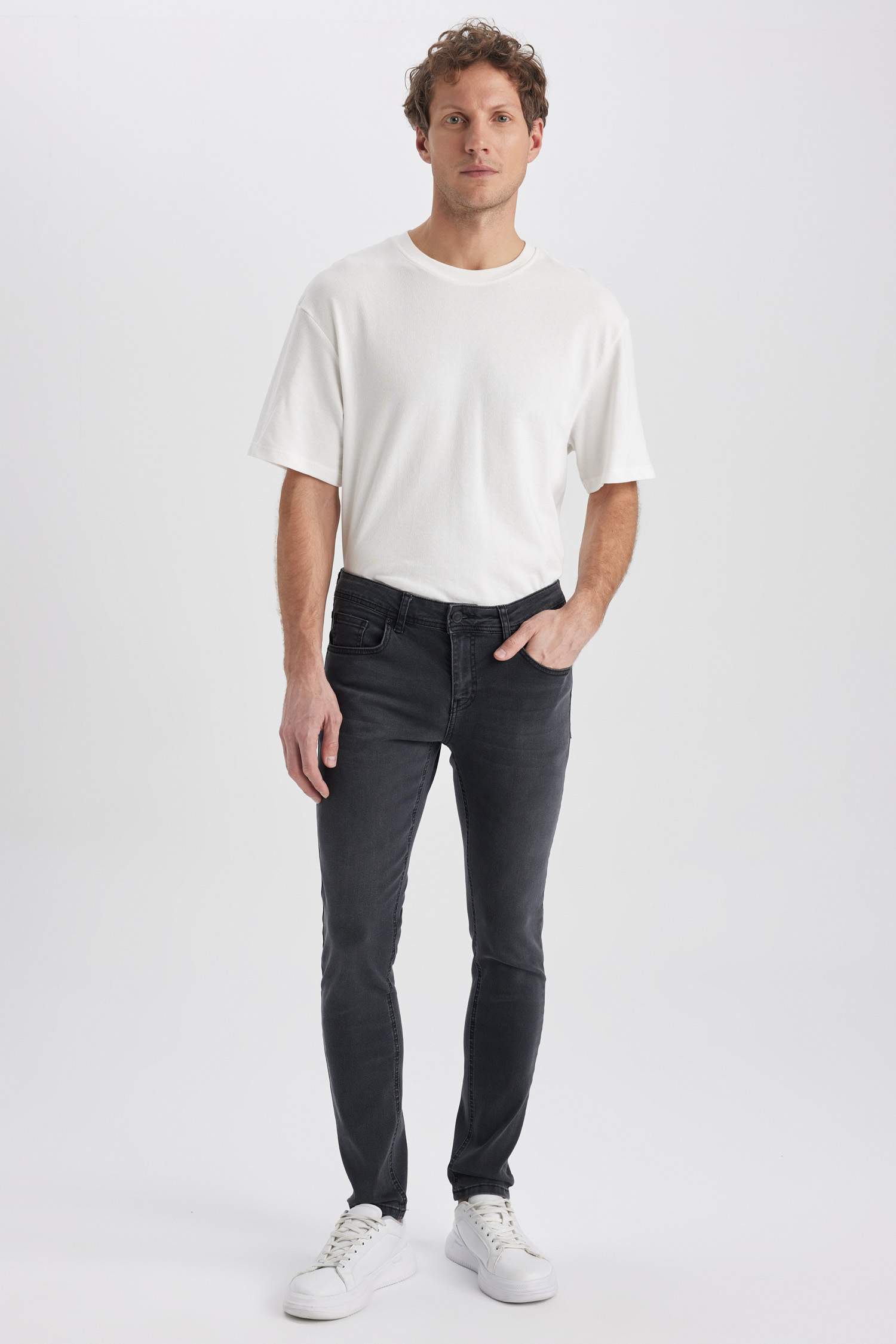 Carlo Skinny Fit Extra Slim Fit Normal Waist Jeans