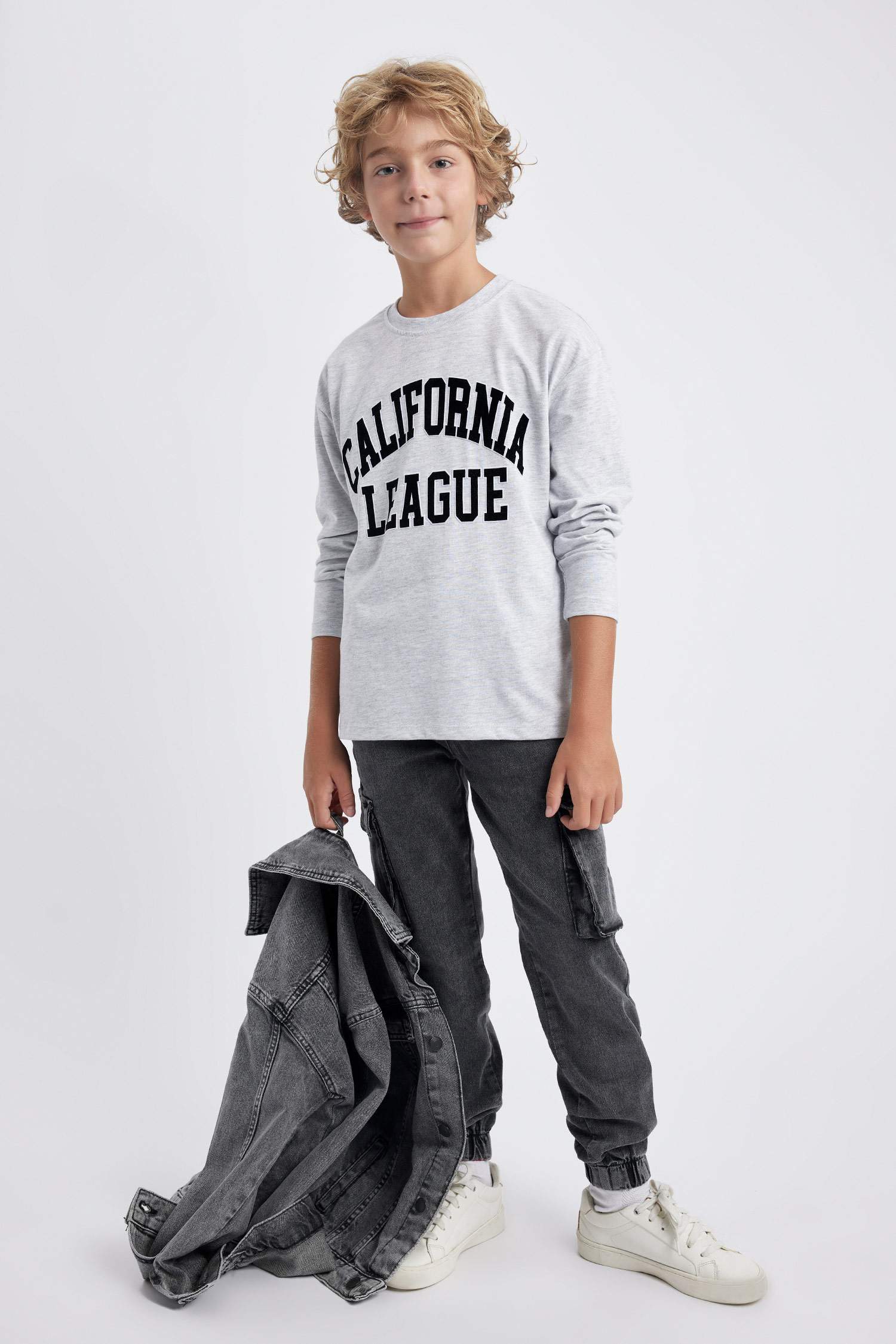 Кофта оверсайз с круглым вырезом для мальчиков